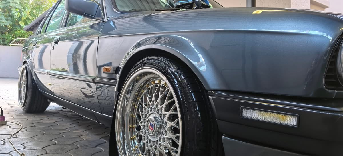 17” AS® Mesh chrome 4x100 & 5x100 10j rear GOLD STUDS