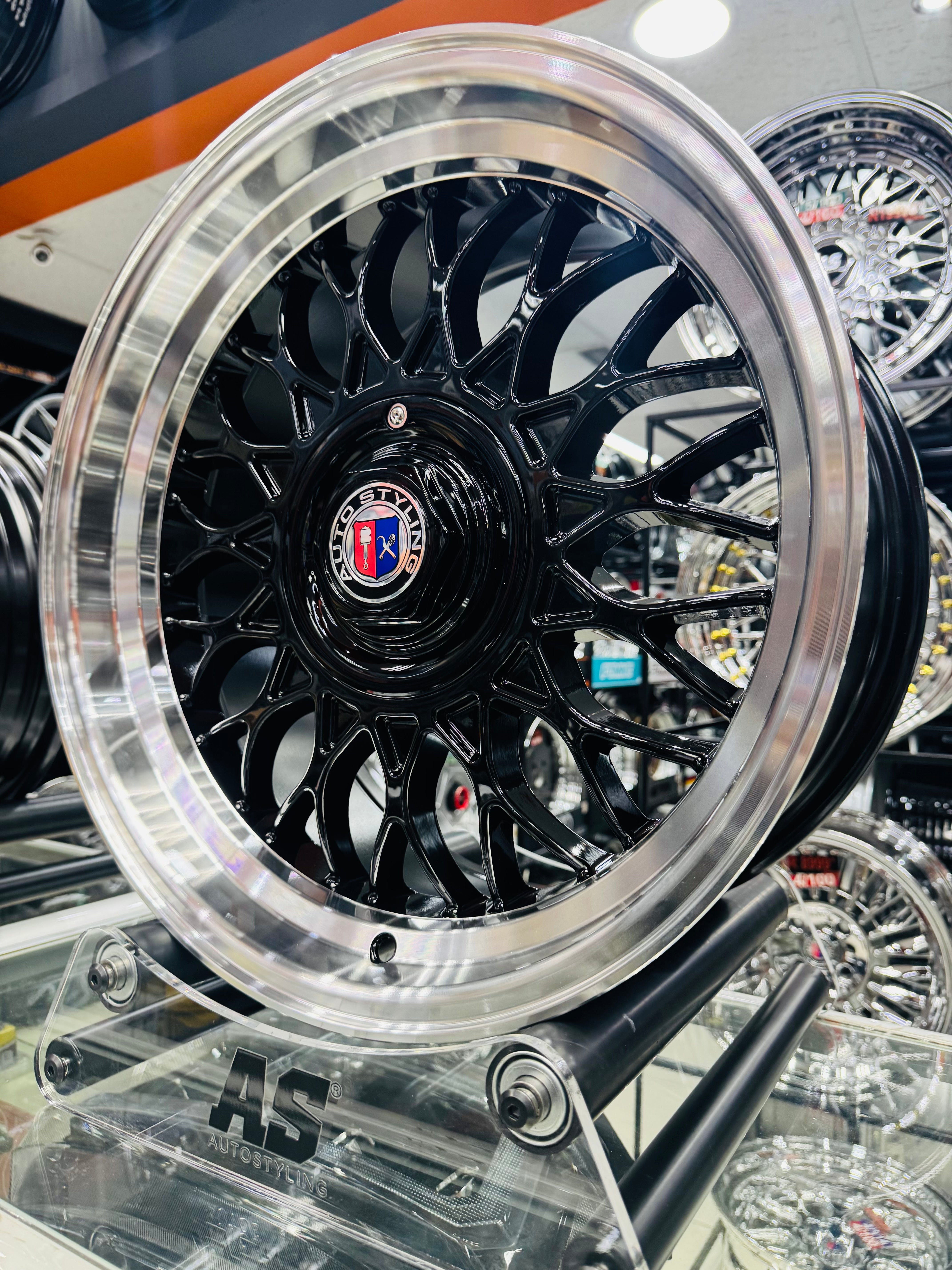 17” VURA 5x112 & 5x120 pcd wheels gloss black