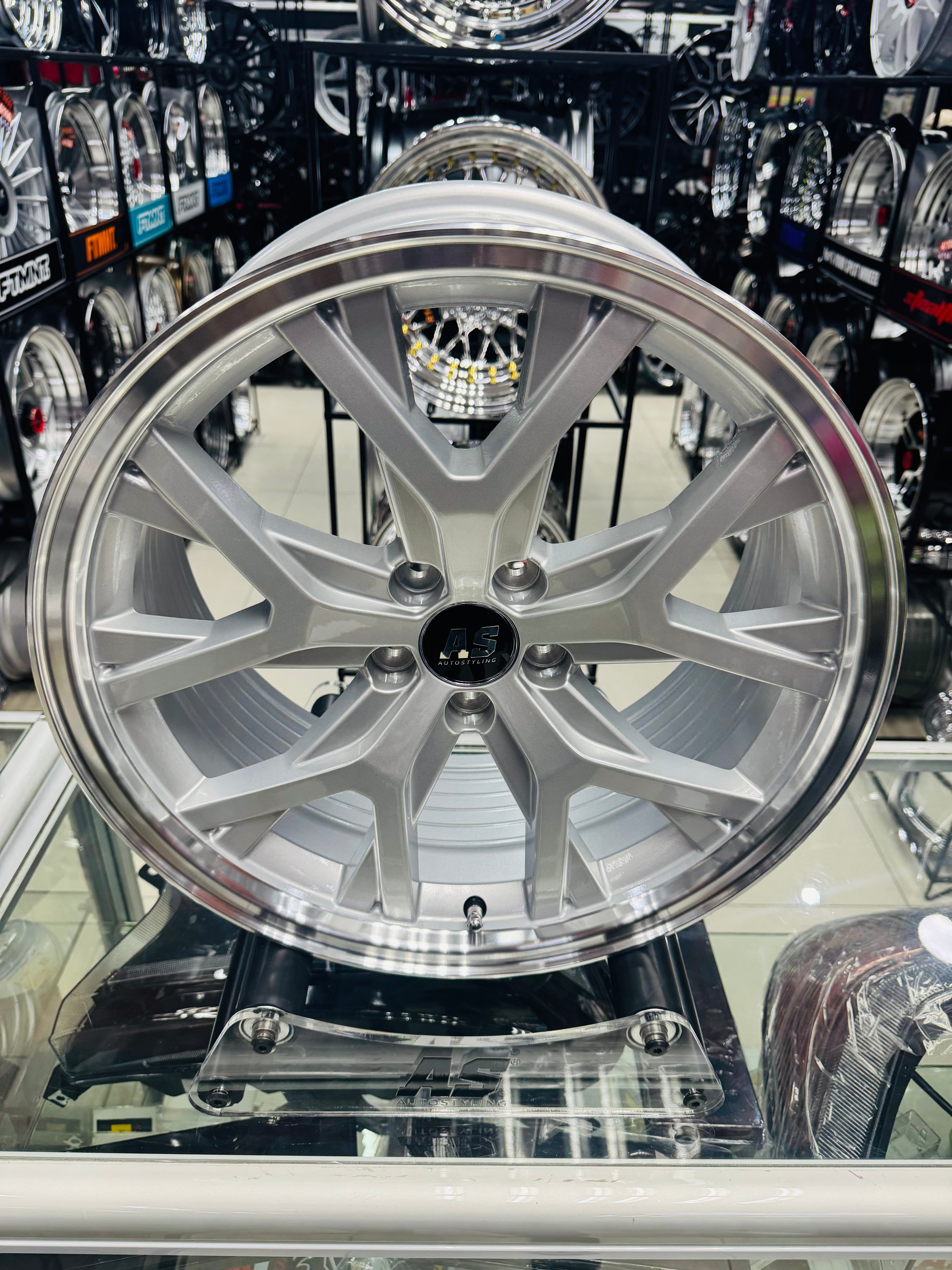 17” AS- POLO CROSS CANYON  DISHED 5/100 SILVER RIMS - Autostyling Klerksdorp