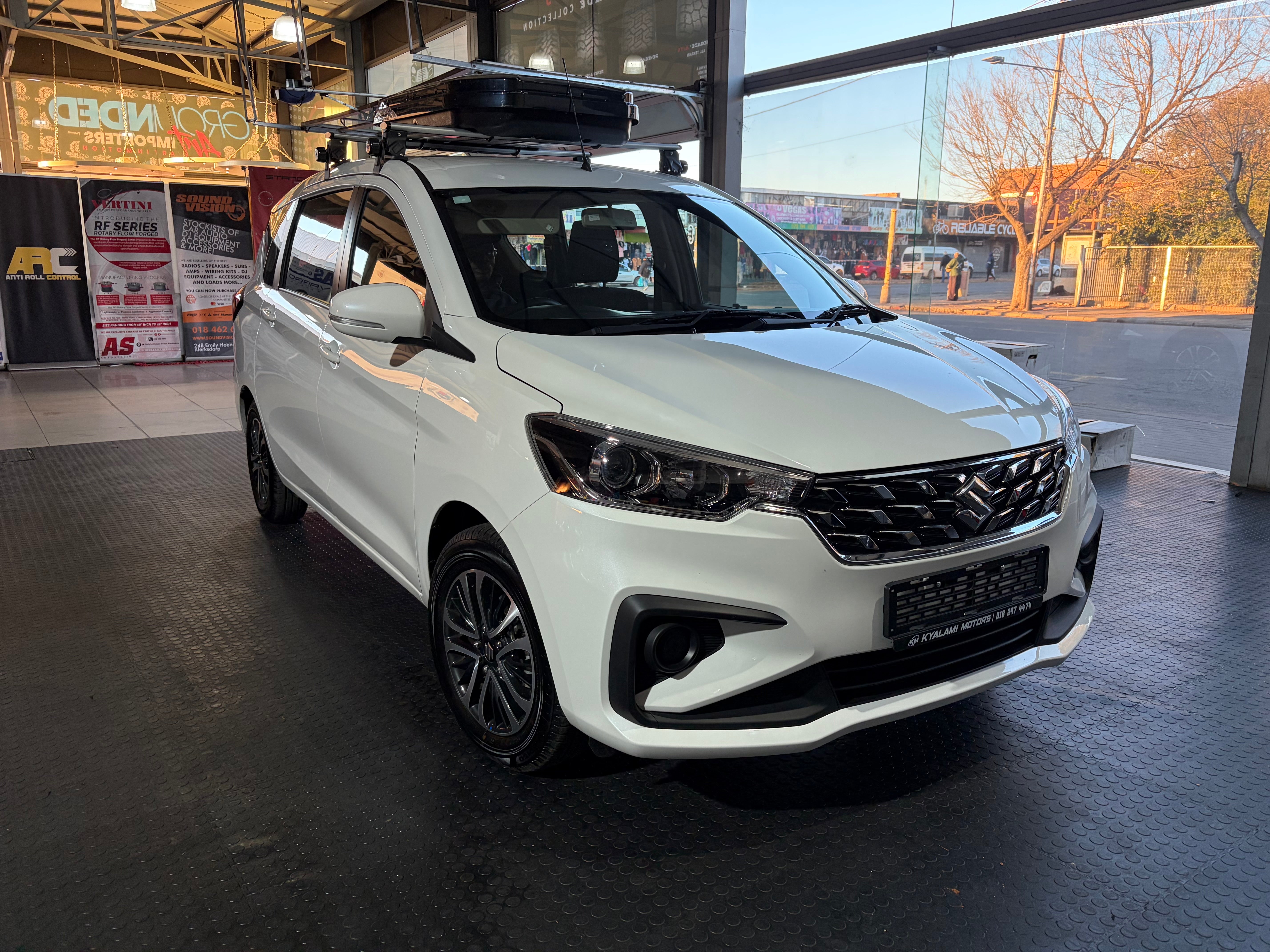 ROOF BOX 300L ABS PLASTIC