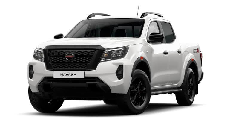 NISSAN NAVARA 2021+ OEM ROLL BAR & TONNEAU COVER PREOWNED
