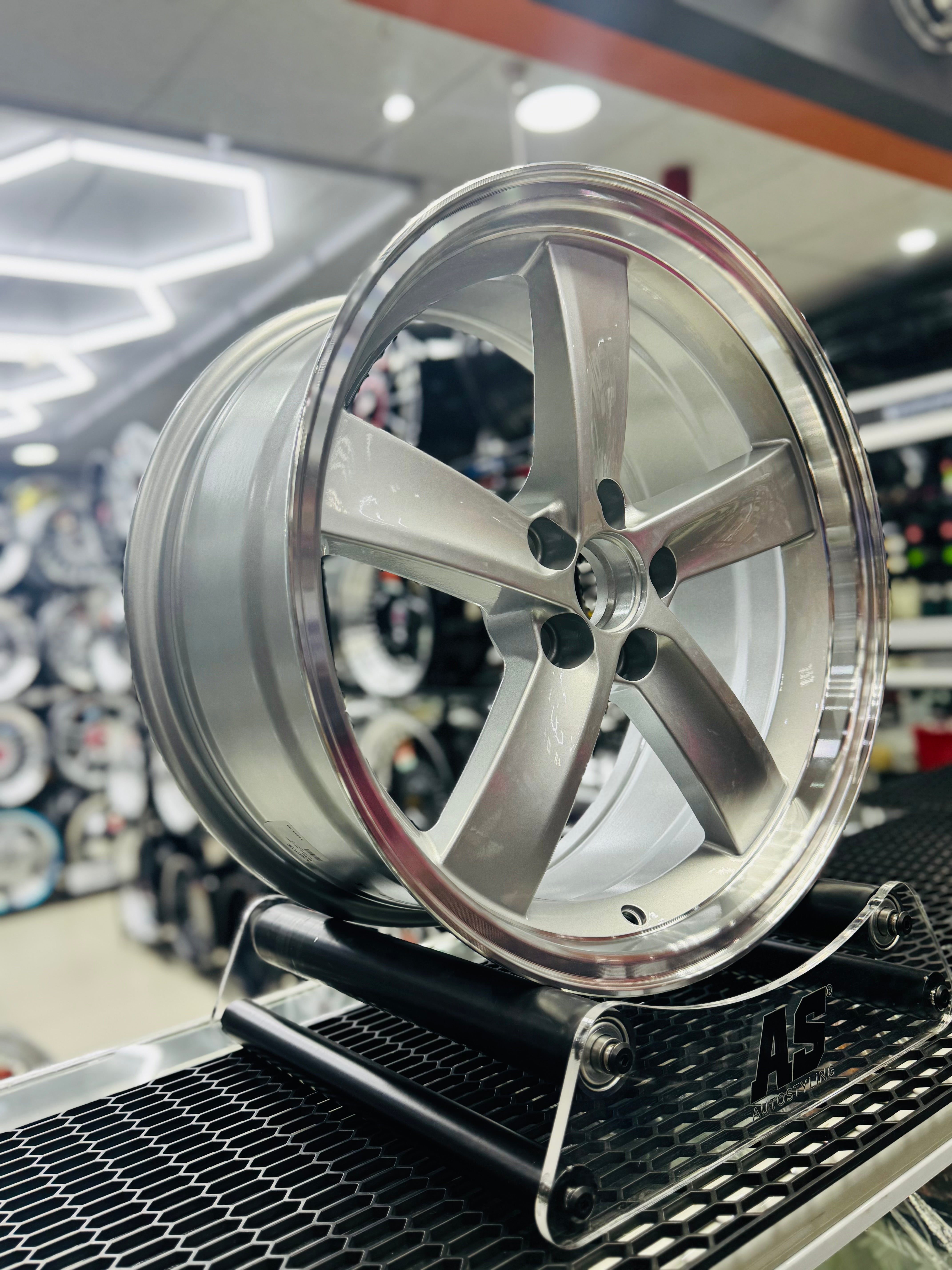 17" AS- RIVAZZA  REPS 5/100 SILVER WHEELS - Autostyling Klerksdorp