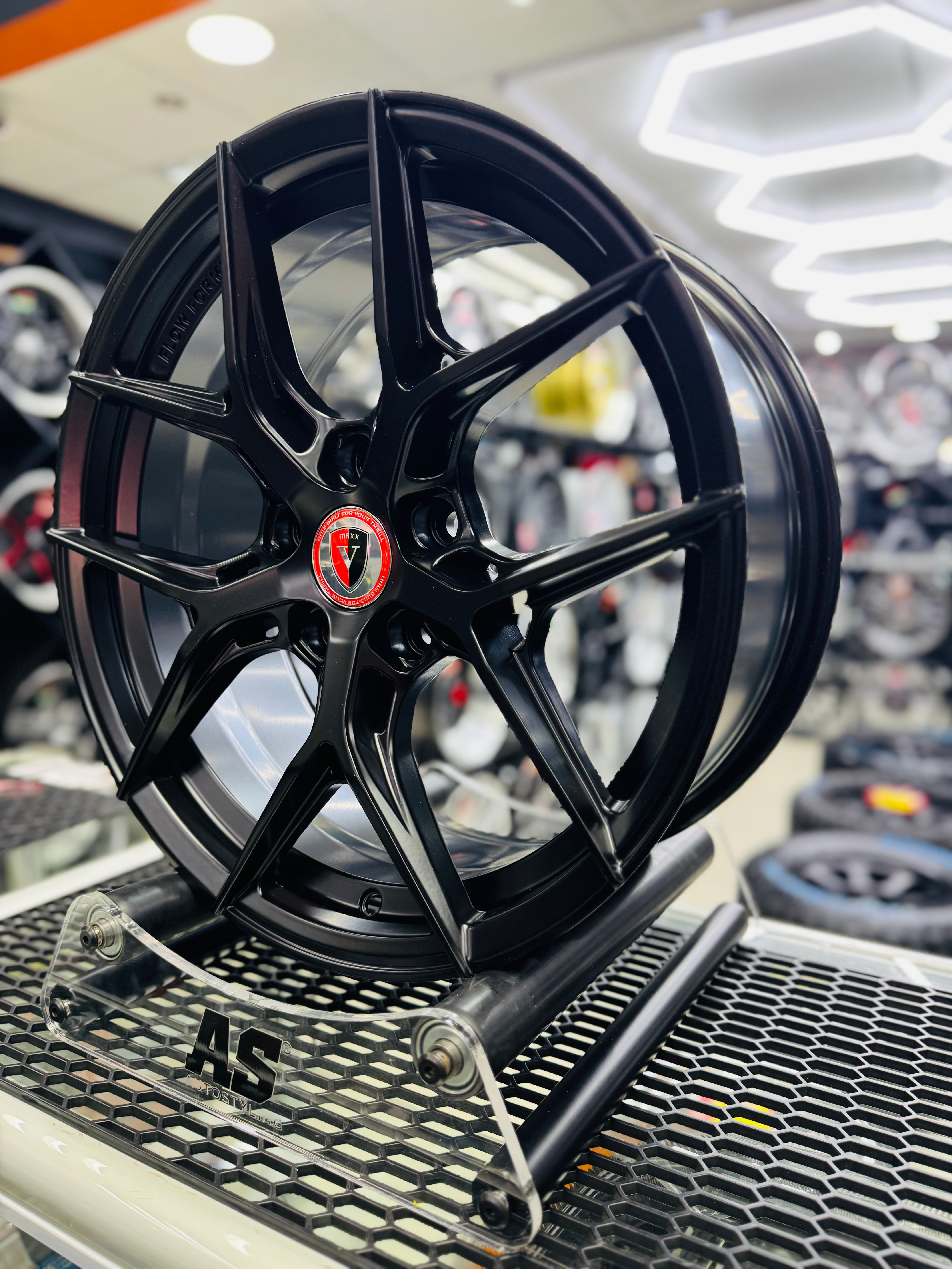17” BX083 5x113 ( 5x112 & 5x114 )