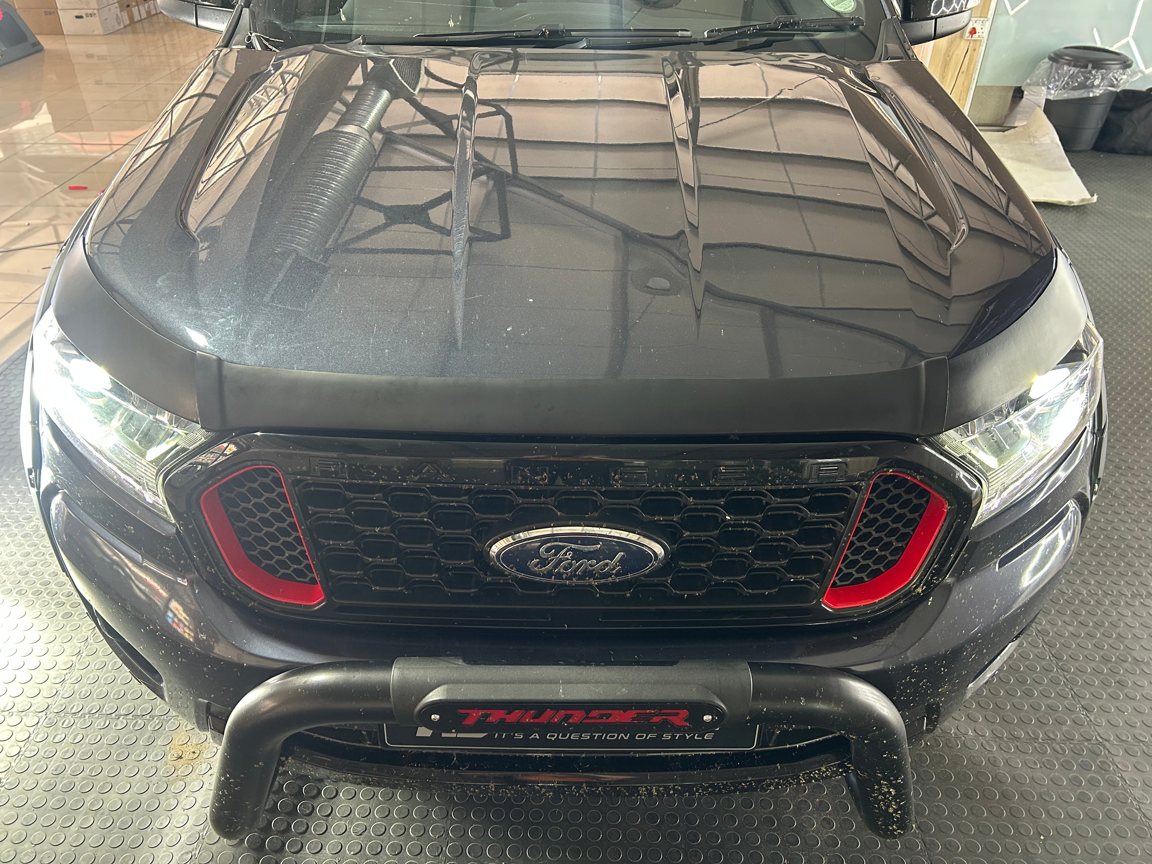 Bonnet guard Ford Ranger T7 stick on Matt black