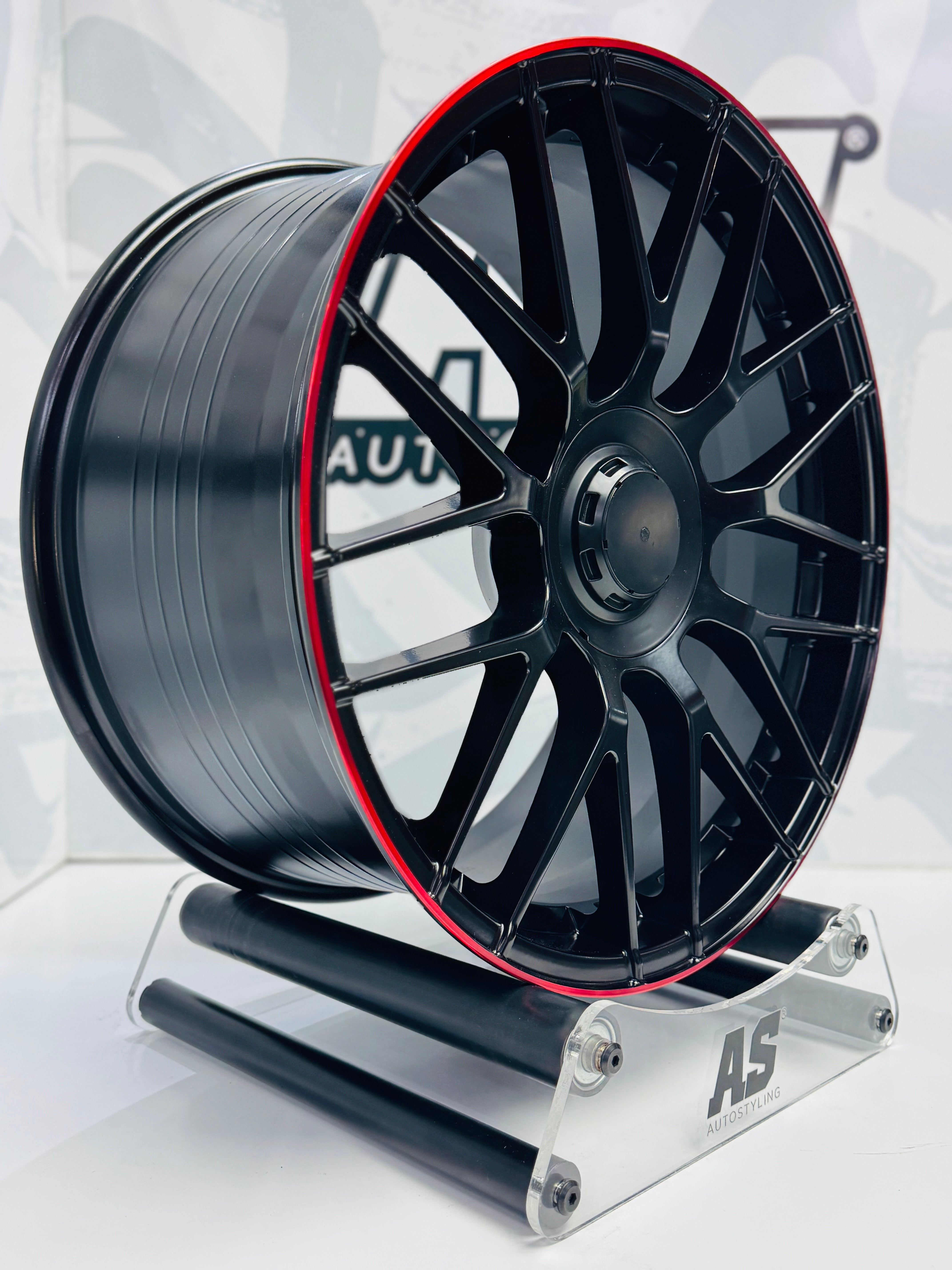 19” 5x112 C63s BLACK with red lip - Autostyling Klerksdorp