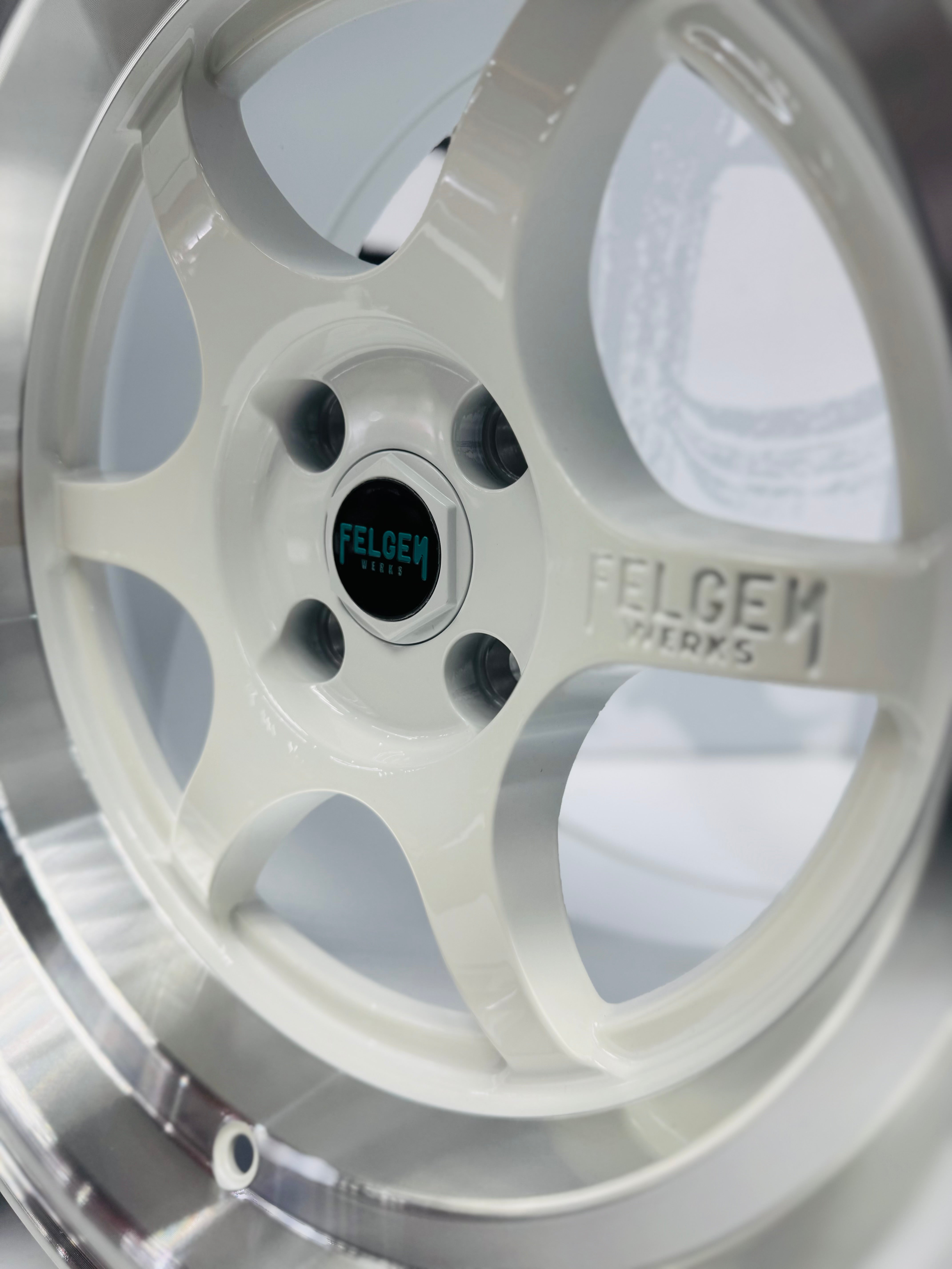 15” AS-SW401 9j  4/100 WHITE