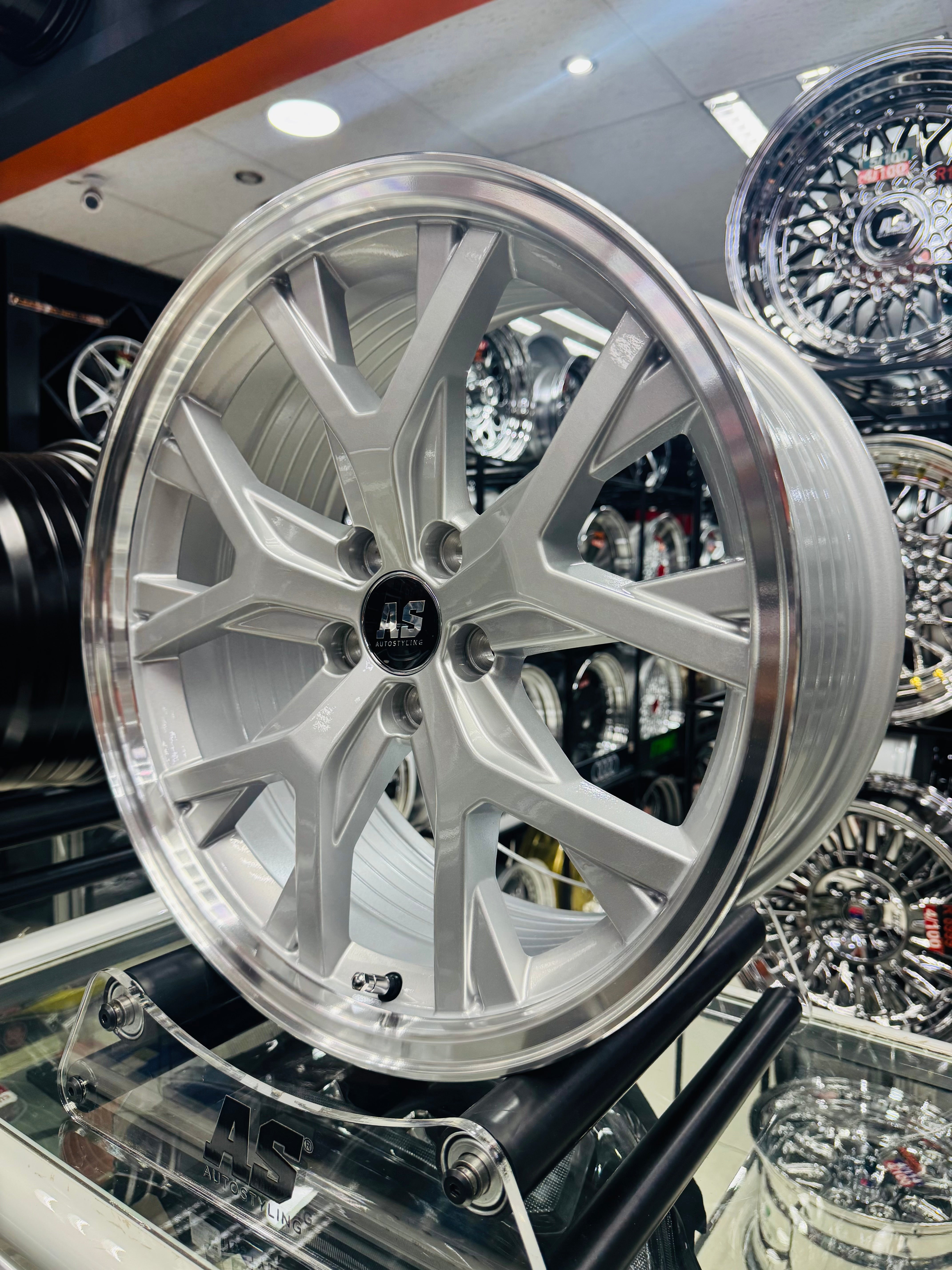17” AS- POLO CROSS CANYON  DISHED 5/100 SILVER RIMS - Autostyling Klerksdorp
