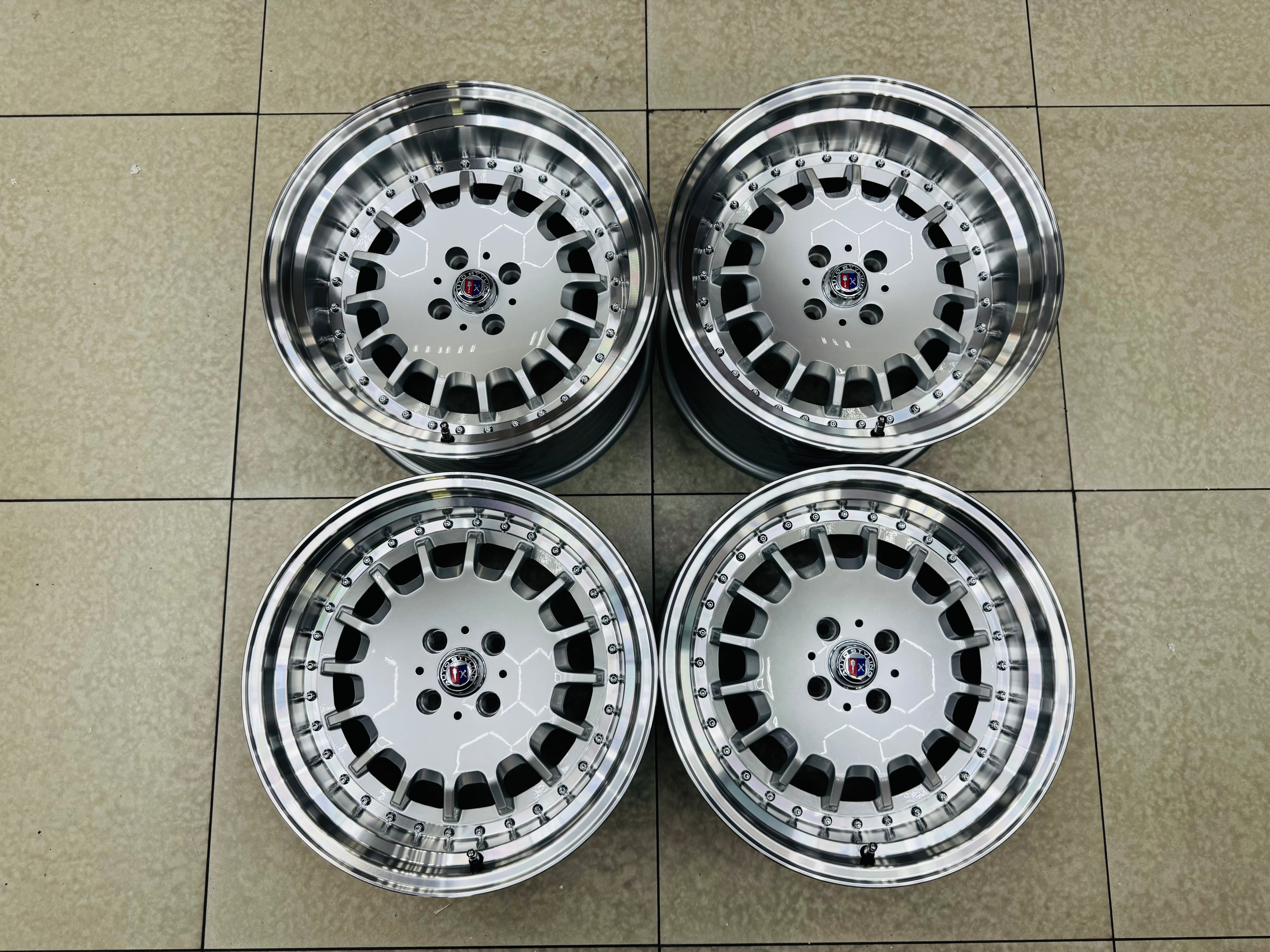 17” AS- E30 BOTTLE CAPS   8.5/10j 4/100  SILVER