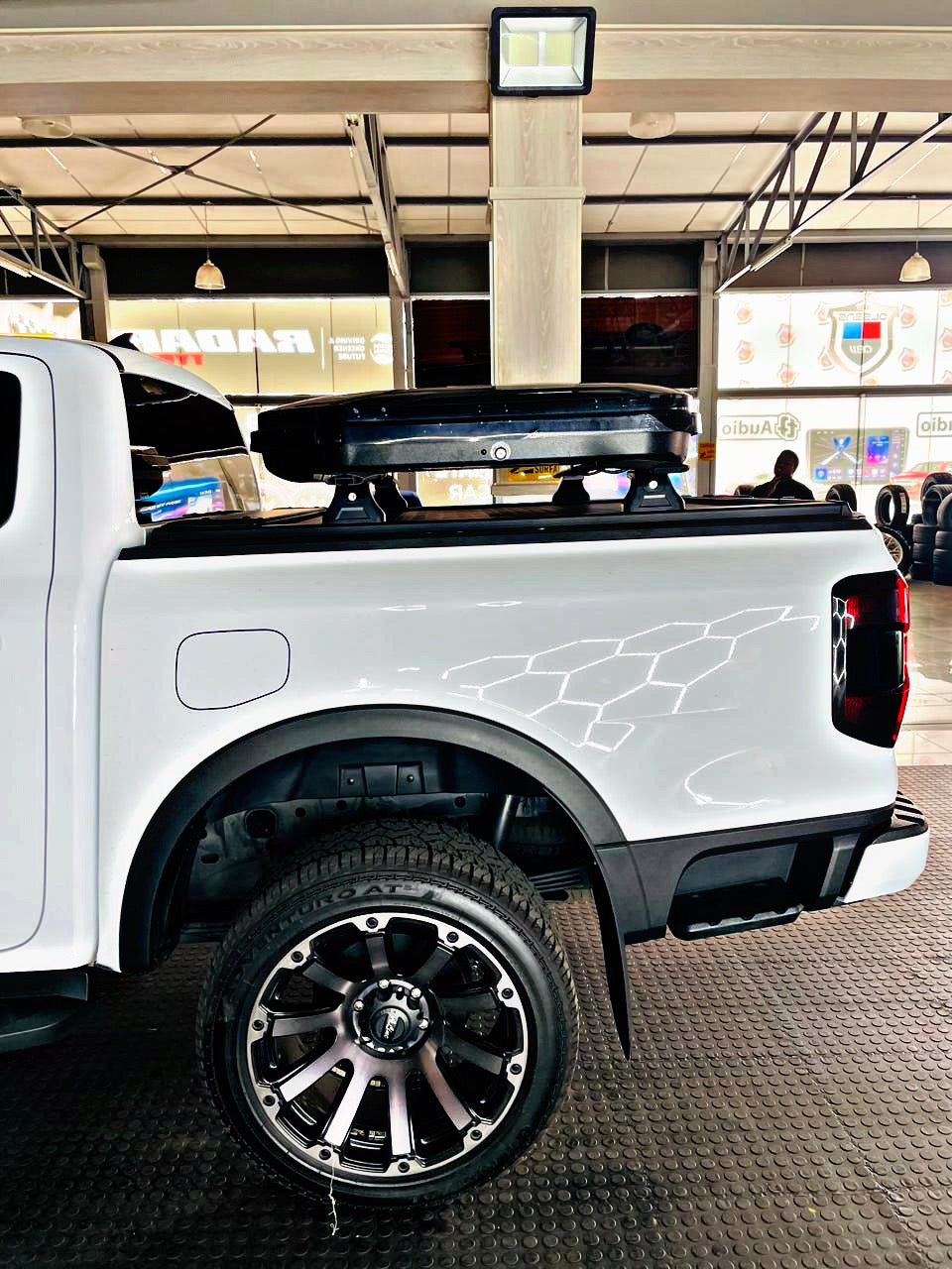AR-Line cross  BAR FOR MOST BAKKIES