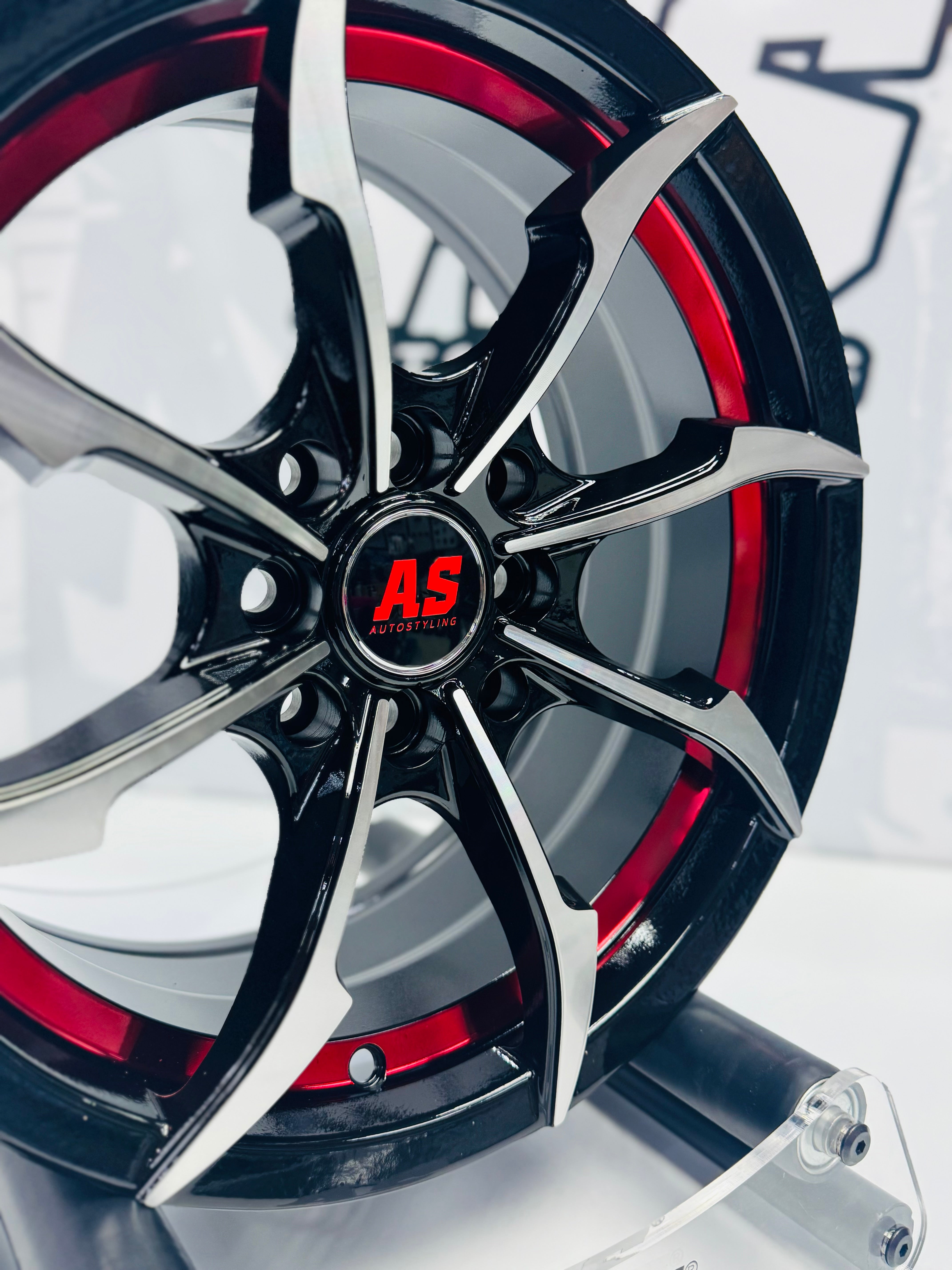 15” M8959 4x100 4x114  Machine black red - Autostyling Klerksdorp