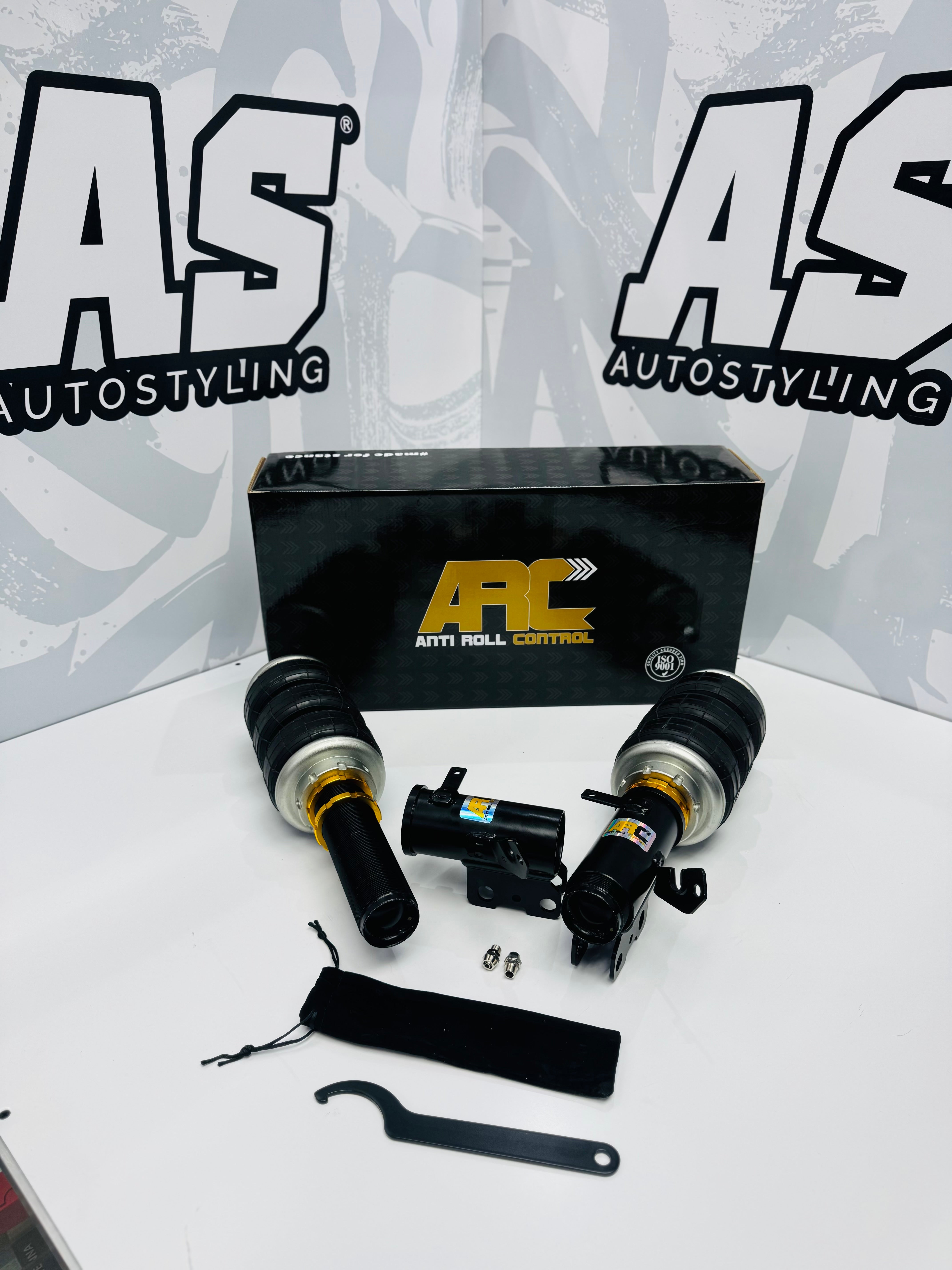 TOYOTA E9/10 ARC  AIR SUSPENSION STRUTS FRONTS HEIGHT ADJUSTABLE