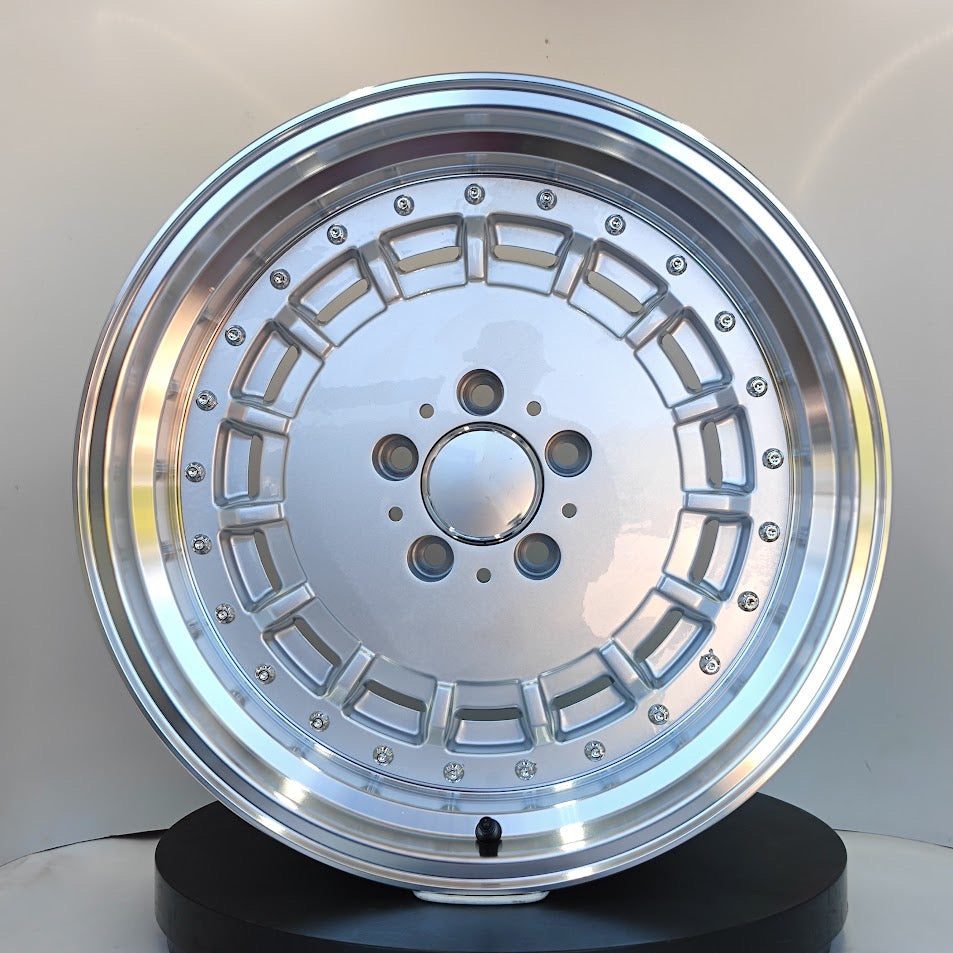 17” AS- BENZ CAPS 5/112  SILVER RIMS