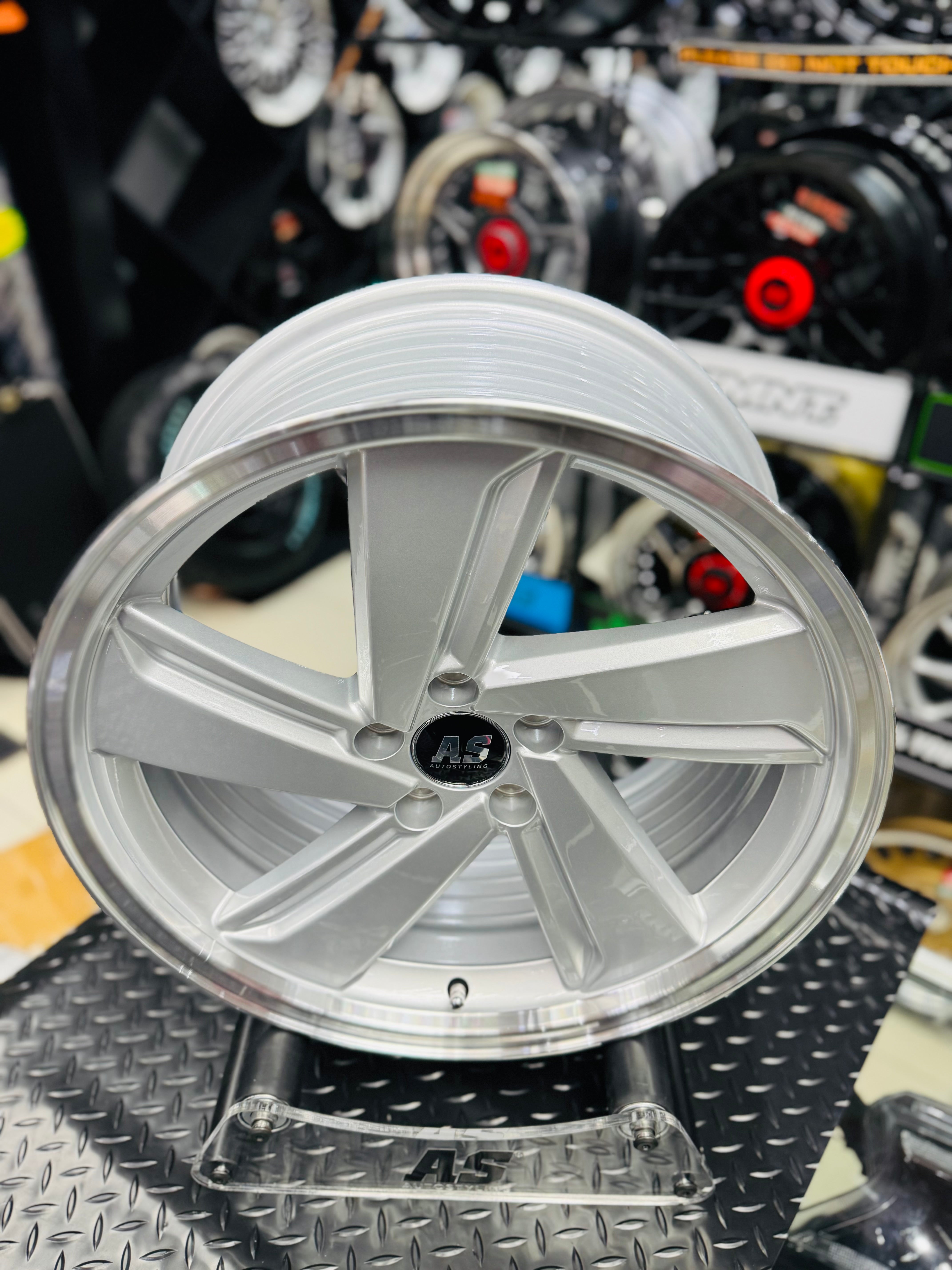 Militon Rims 17” AS- MILTON DISHED 5/100 SILVER RIMS – Autostyling Klerksdorp
