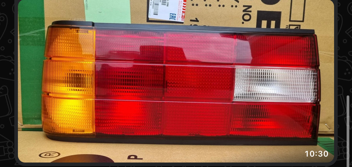BMW E30 BOX / GUSHESH OEM LOOK TAILIGHTS