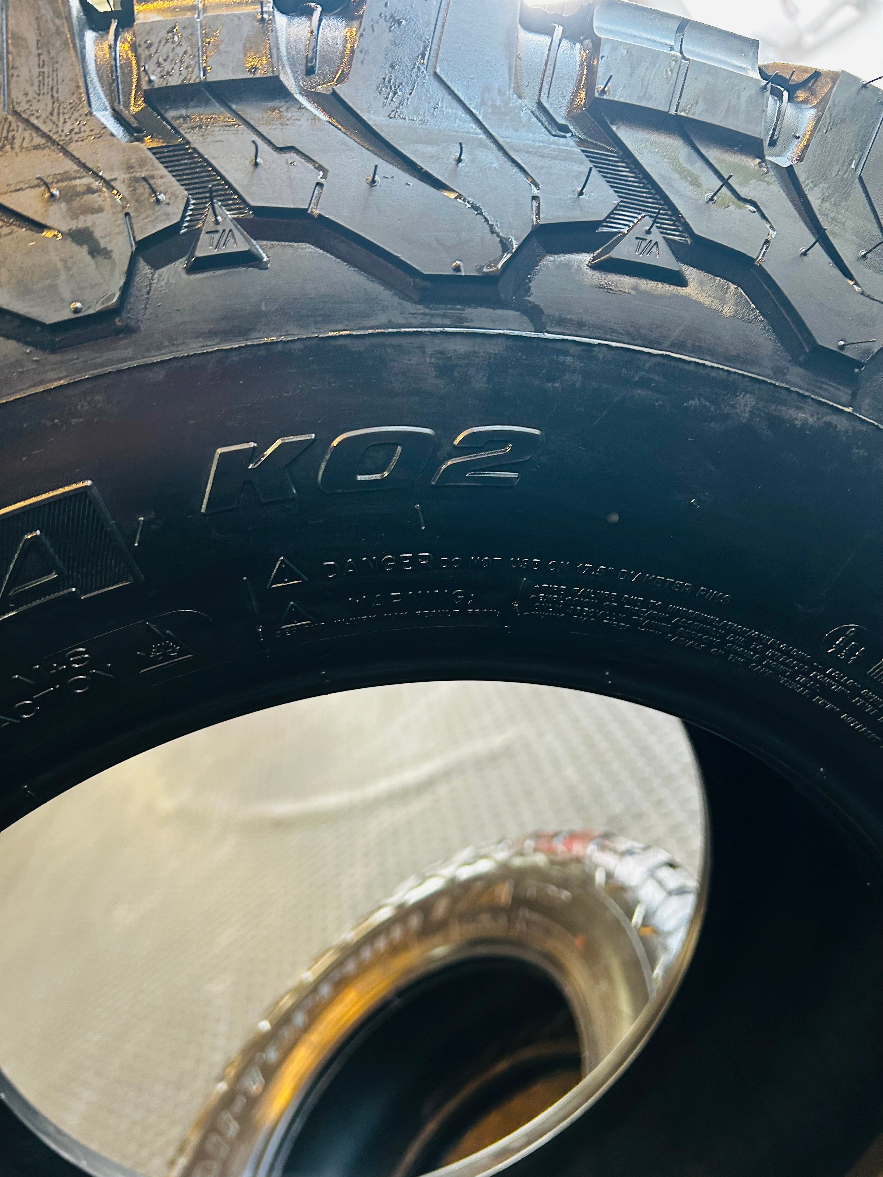 285/70/17  BF GOODRICH KO2 AT TYRES ( RAPTOR OEM TYRE) delivery mileage under 50km