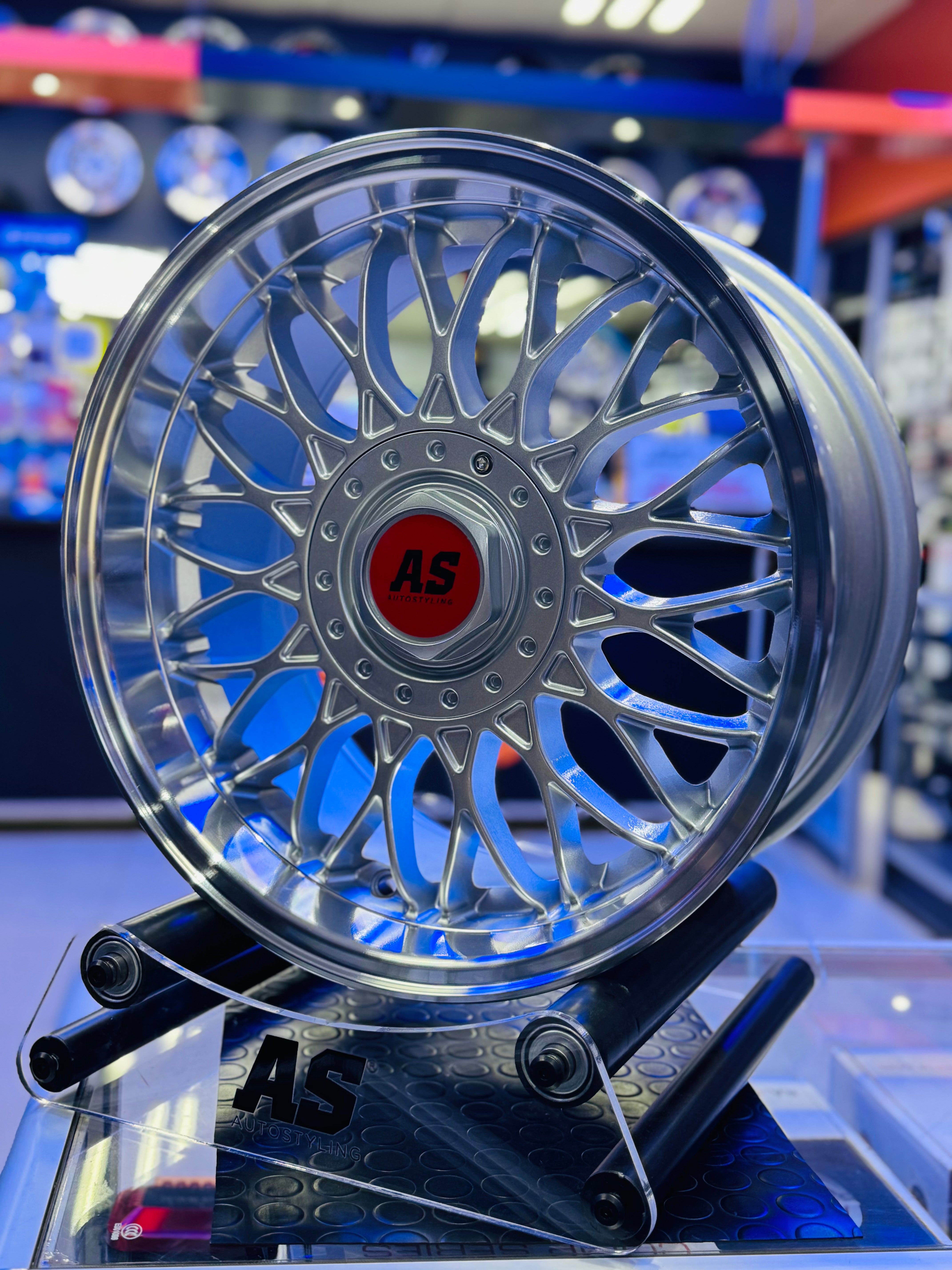 16” AS-VURA MESH / JETTA VR6 click on description for specs - Autostyling Klerksdorp