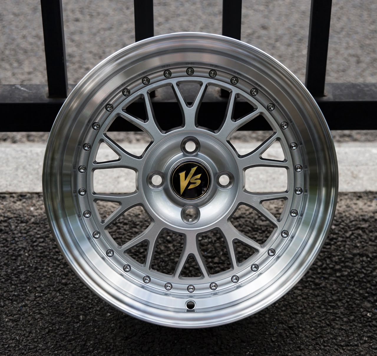 15” AS-VS 4/100
