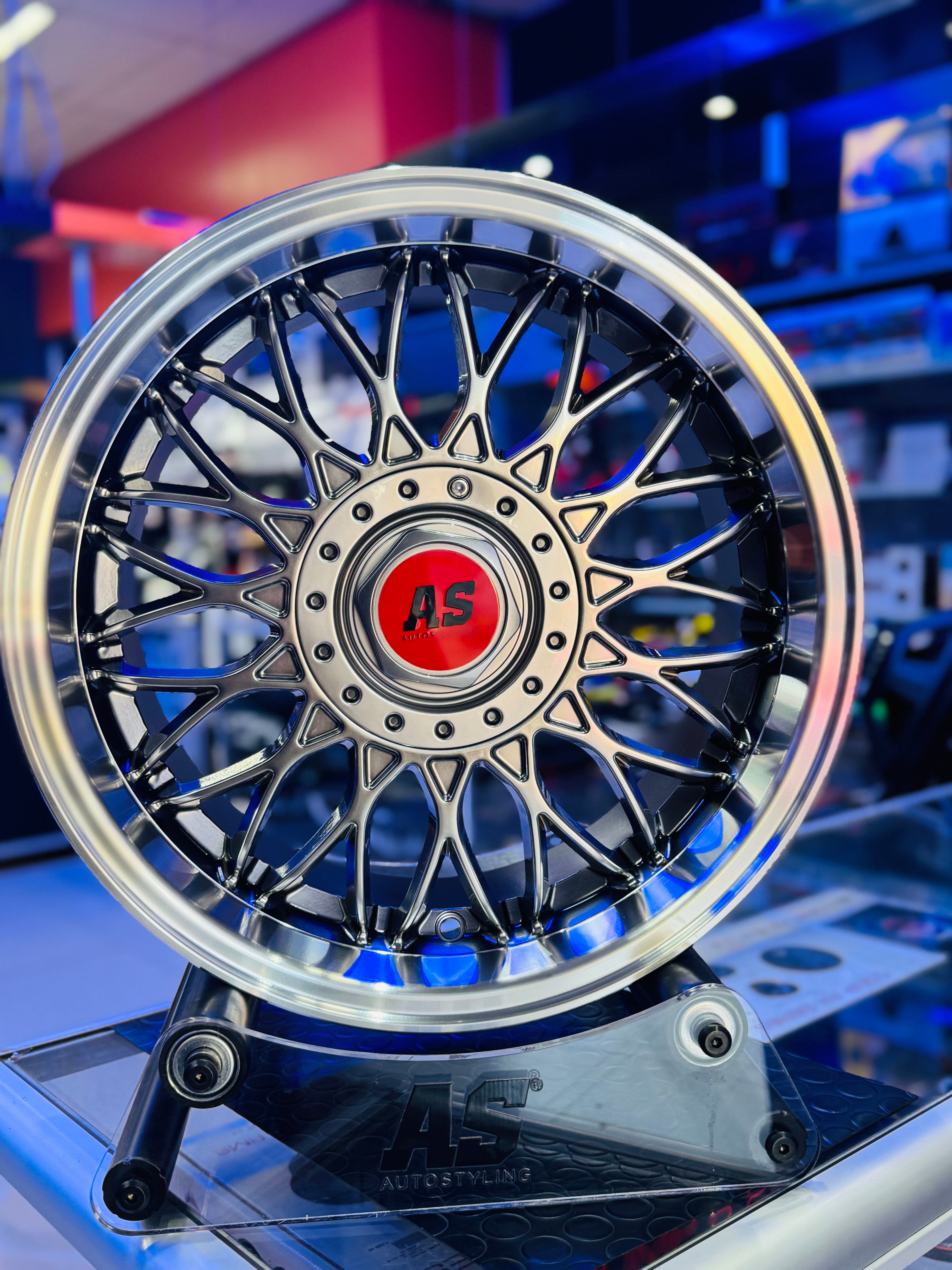16” AS-VURA MESH / JETTA VR6 click on description for specs - Autostyling Klerksdorp