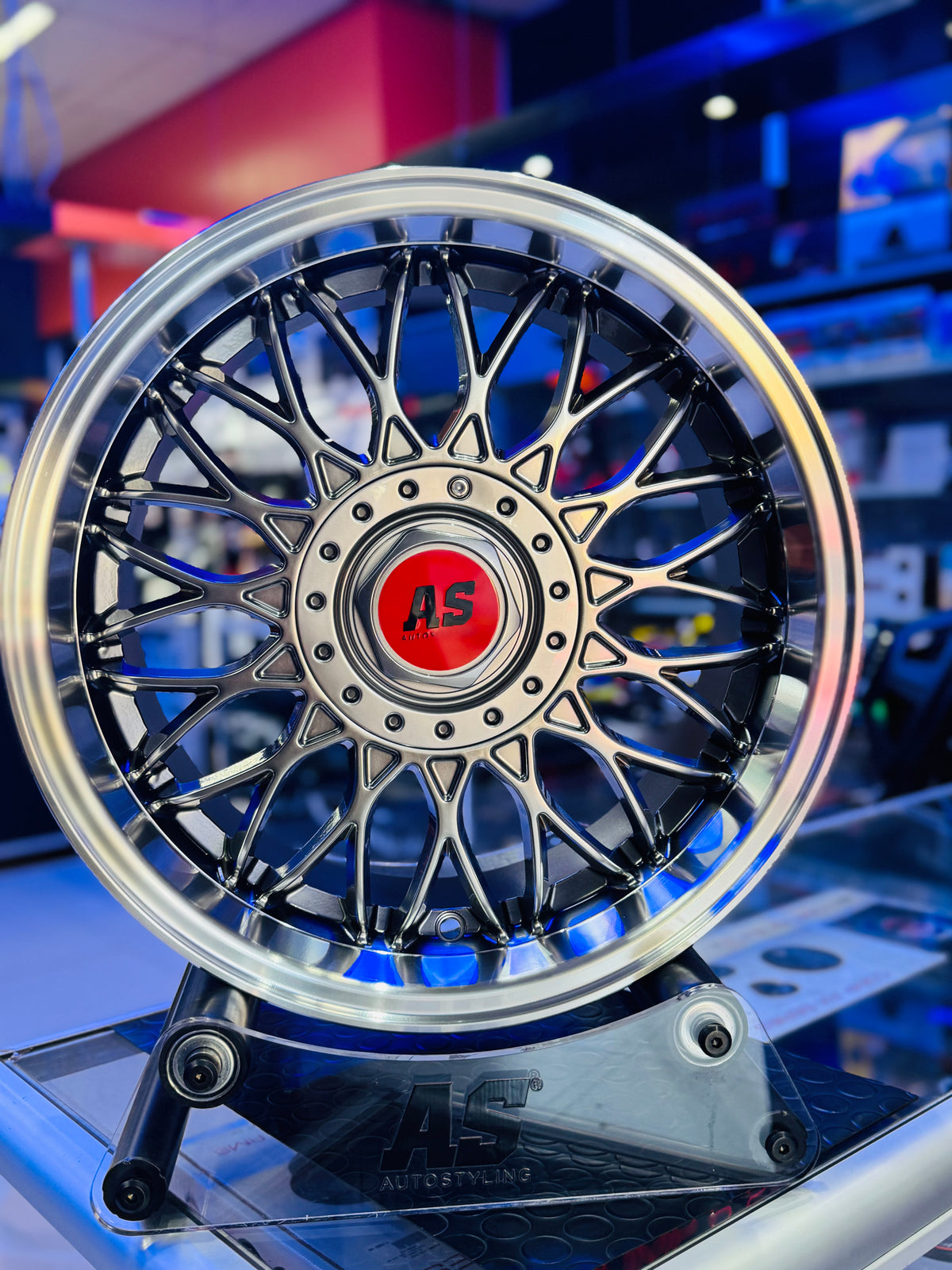 16” AS-VURA MESH / JETTA VR6 click on description for specs - Autostyling Klerksdorp