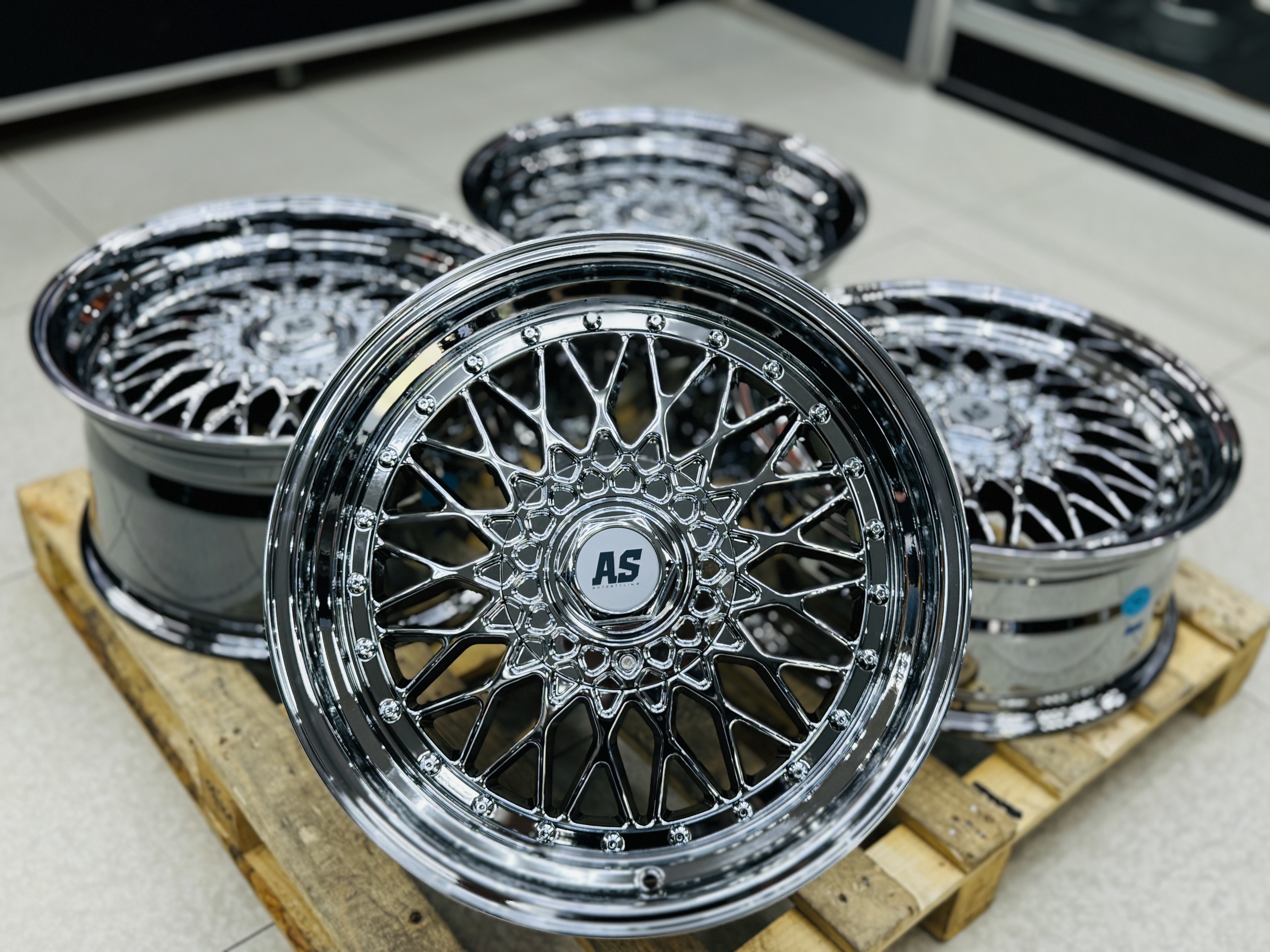 18” AS- MESH 5/112 5/114 SILVER CHROME available May 2025