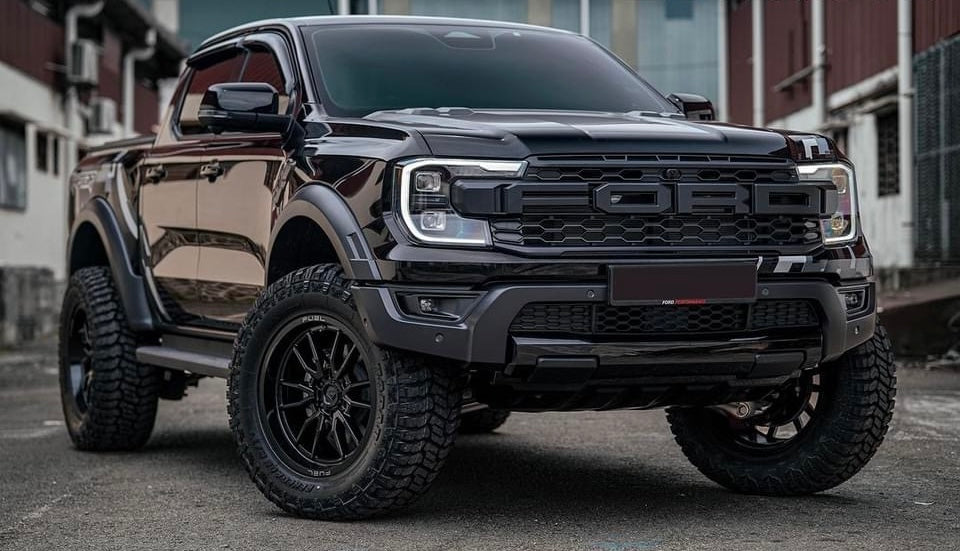 20” 33x12.5 RADAR RENEGADE RT+ TYRE