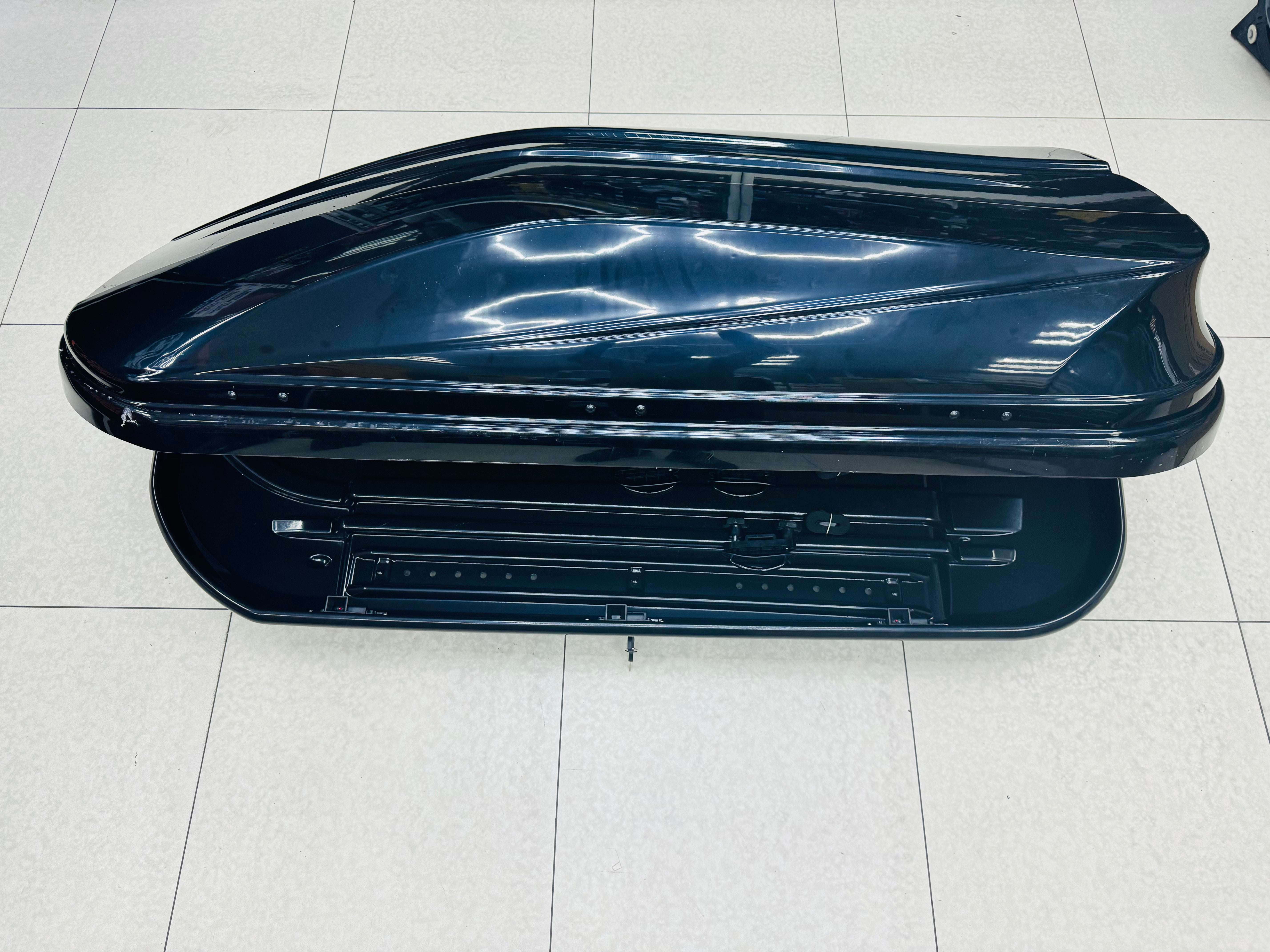 ROOF BOX 650L ABS PLASTIC