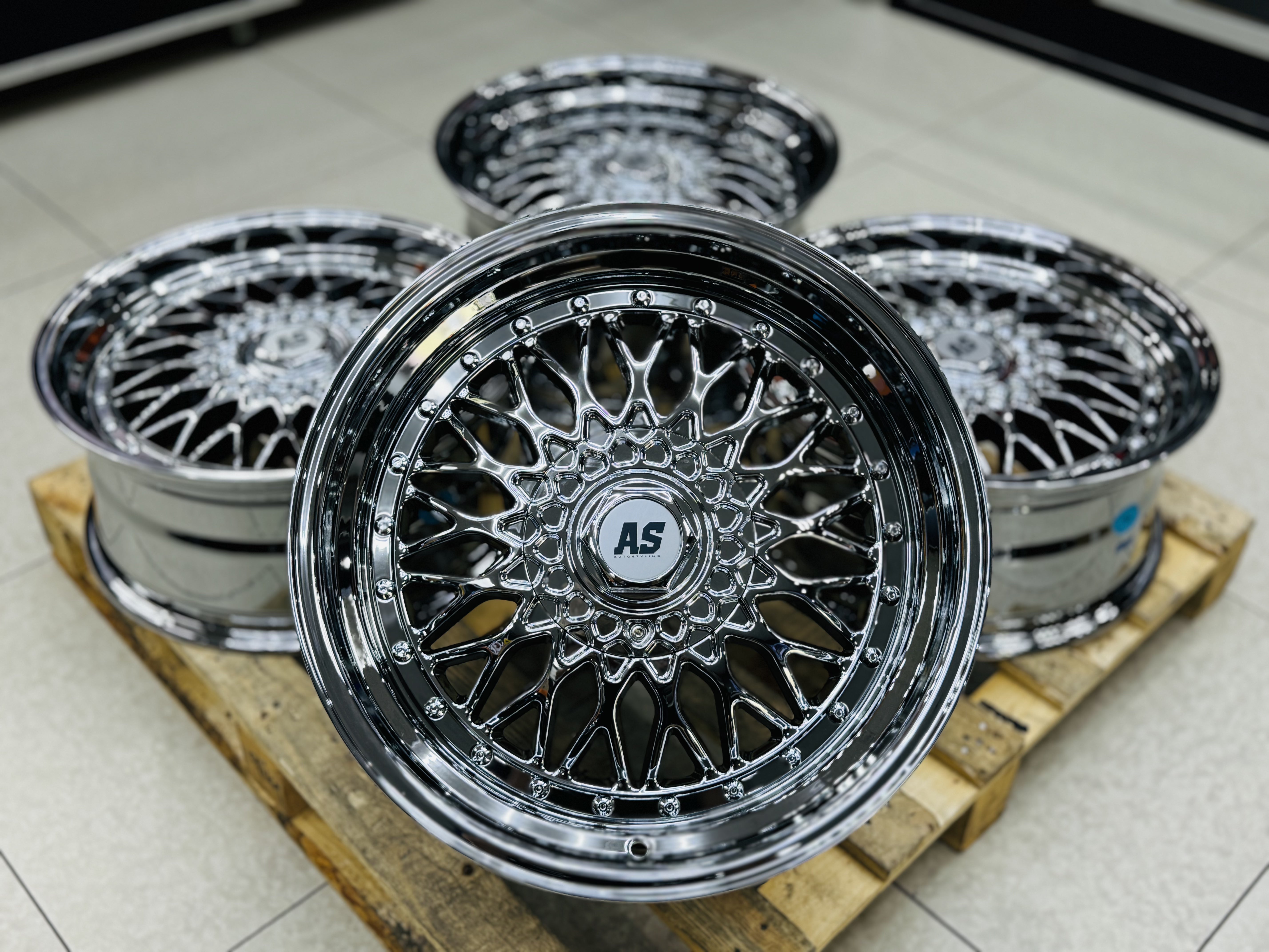 18” AS- MESH 5/112 5/114 SILVER CHROME available May 2025