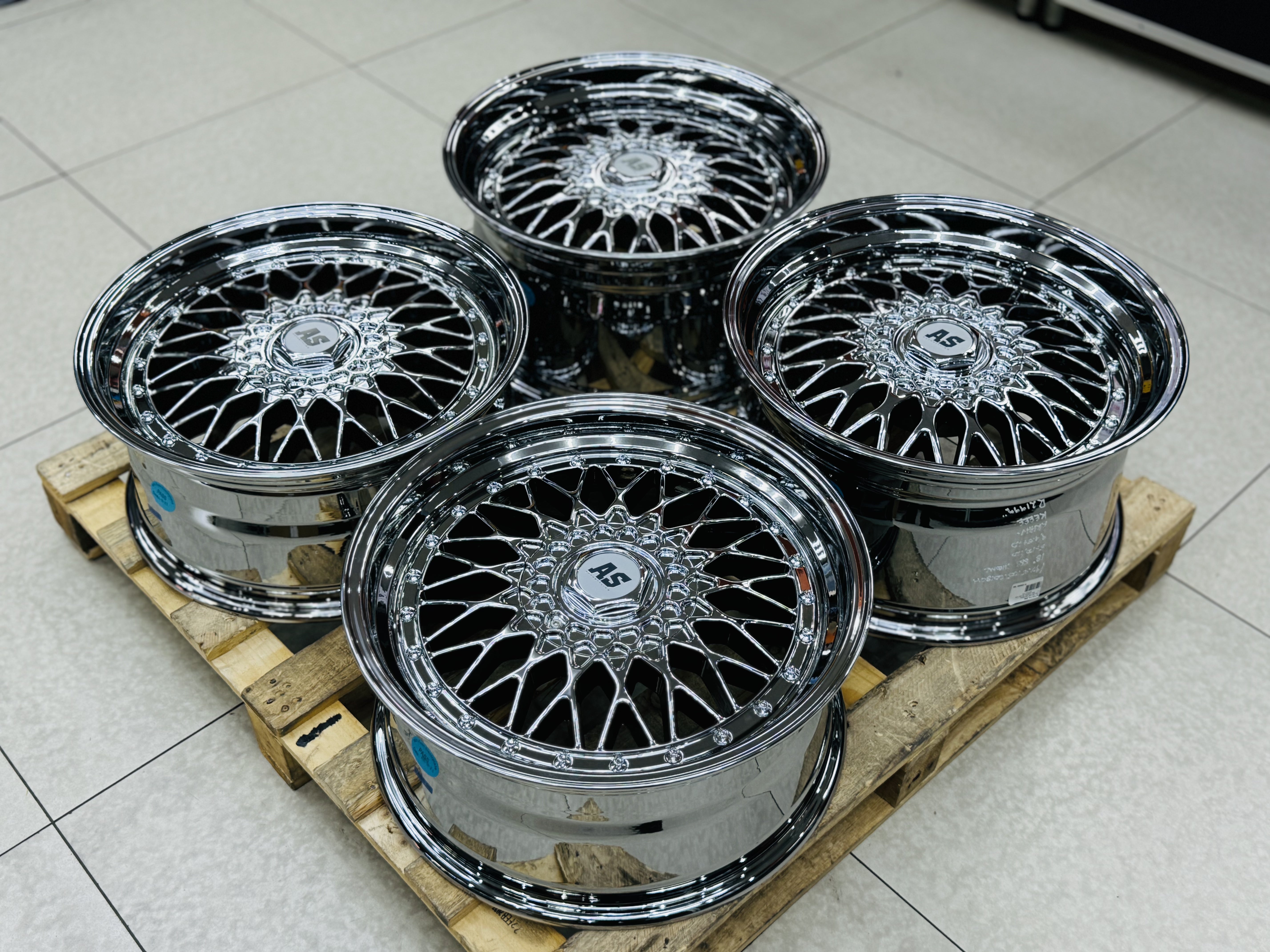 18” AS- MESH 5/112 5/114 SILVER CHROME available May 2025