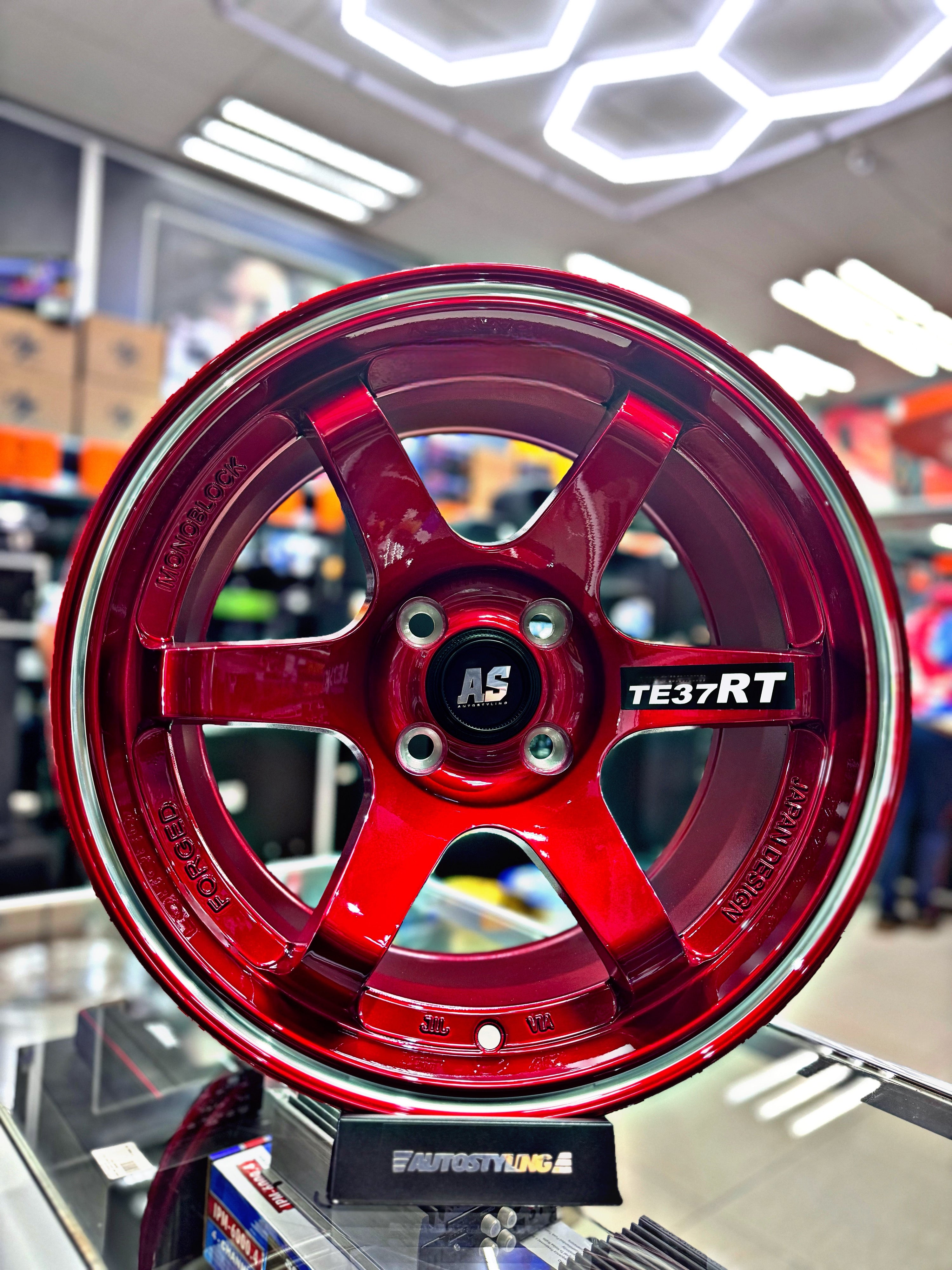 15” AS-37 RED