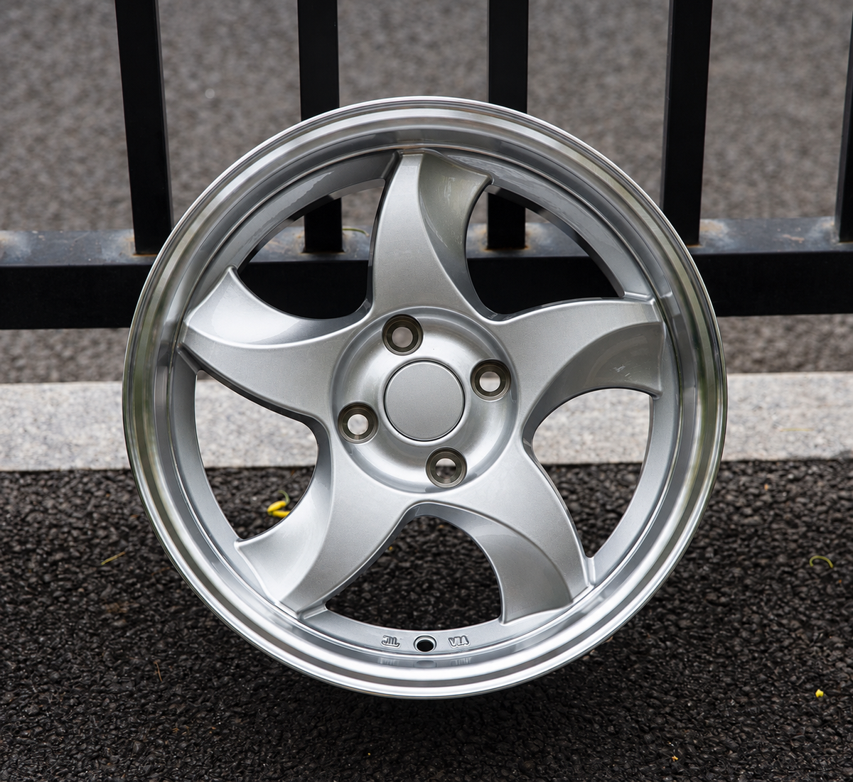 17” AS-RXI BLADES DISHED SILVER