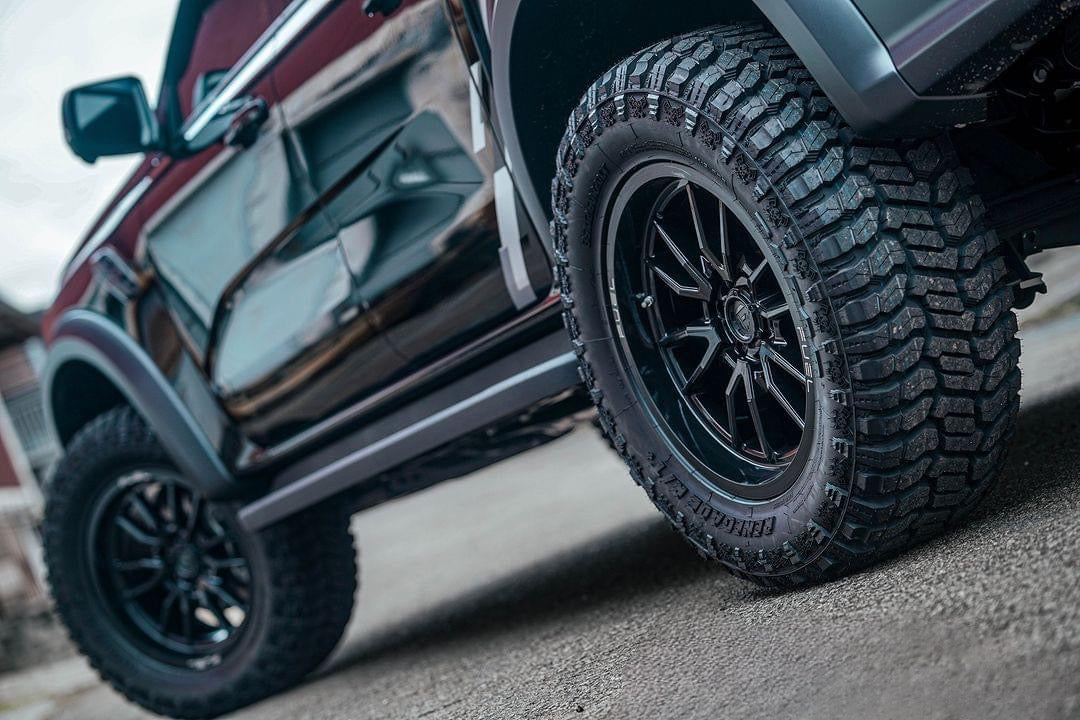 20” 33x12.5 RADAR RENEGADE RT+ TYRE
