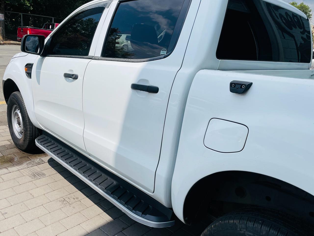 Ford ranger T6 / T7 / T9 incl next Gen 2012- 2025 SIDE  STEPS BRAND NEW