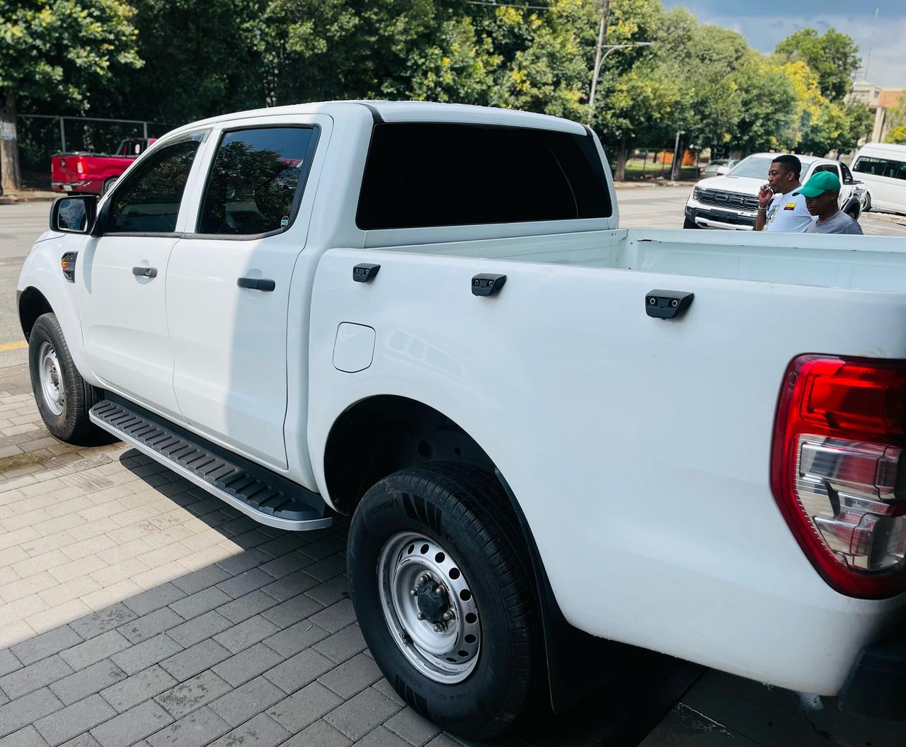 Ford ranger T6 / T7 / T9 incl next Gen 2012- 2025 SIDE  STEPS BRAND NEW