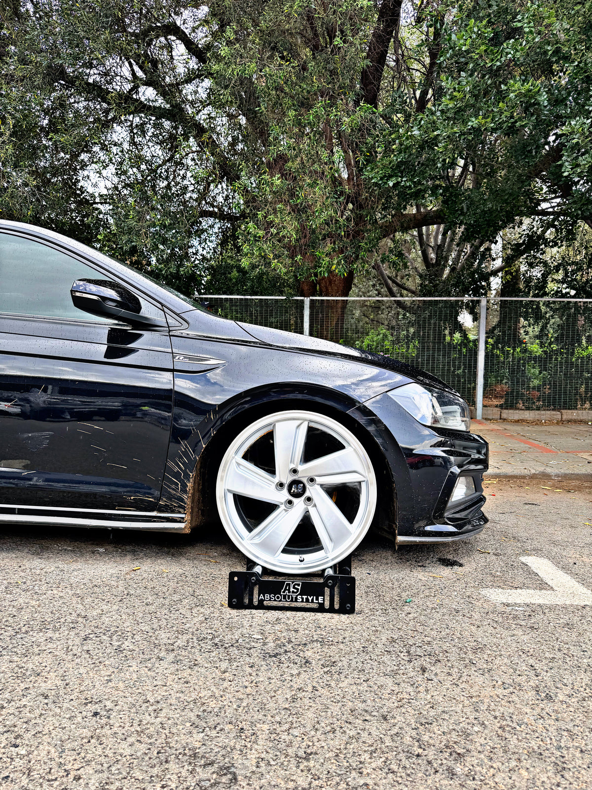 17” AS- MILTON DISHED 5/100 SILVER RIMS