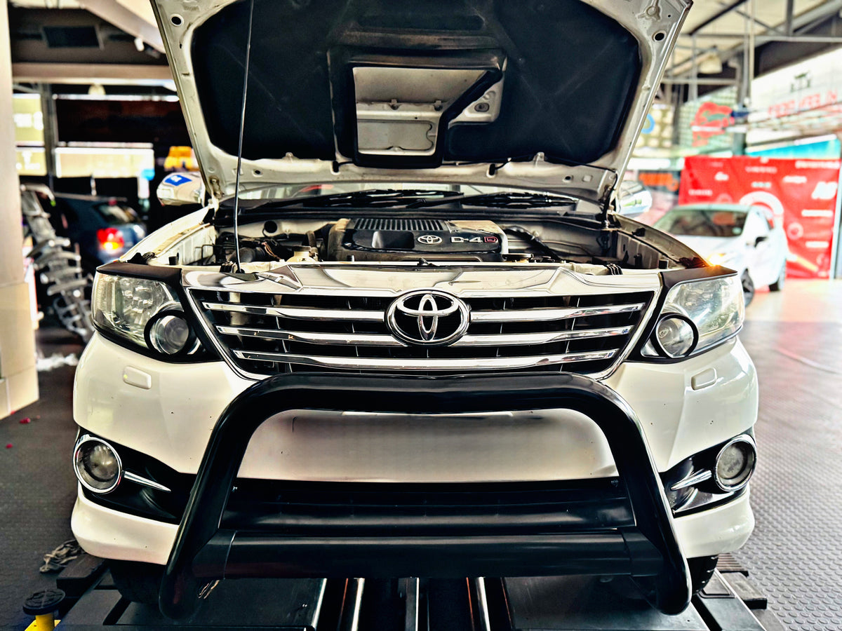 TOYOTA HILUX   & FORTUNER 2012-2015 VIGO NUDGE BAR BLACK