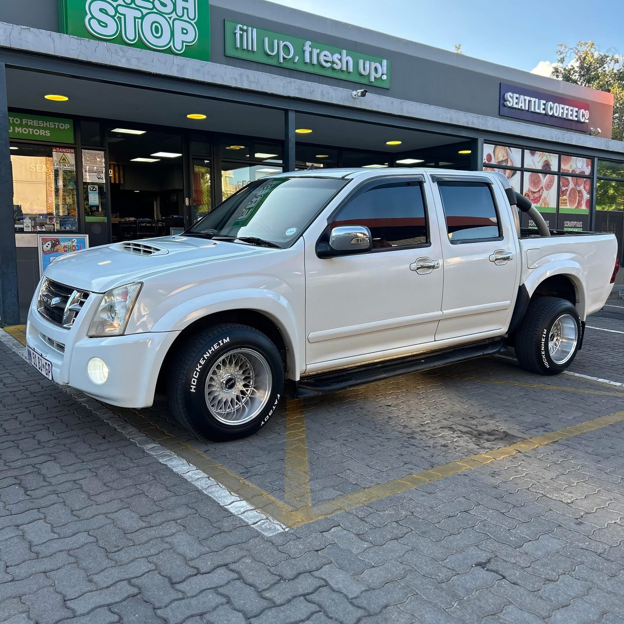 235/60/15 HOCKENHEIM FATBOY TYRES - Autostyling Klerksdorp