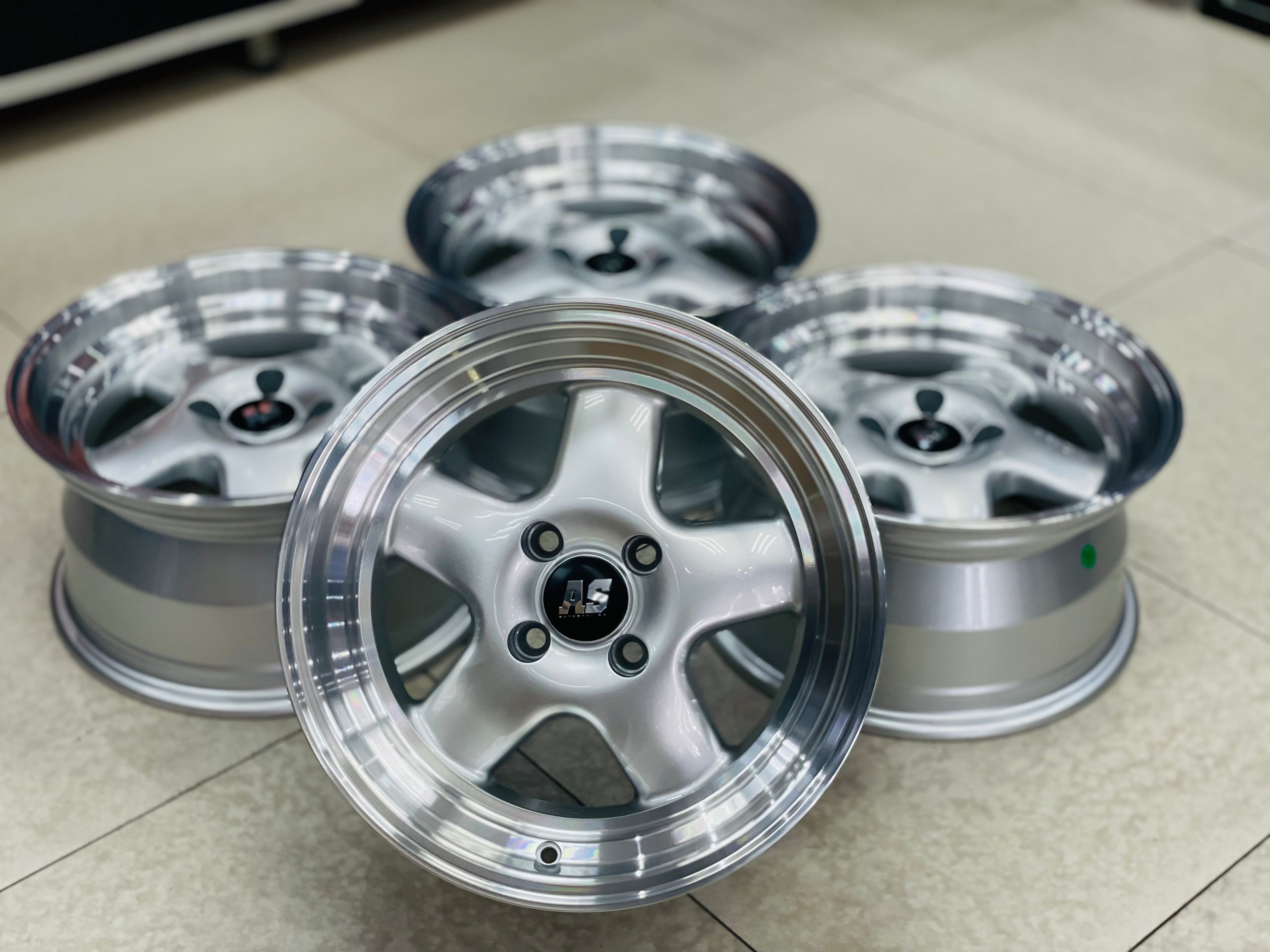 15” AS VR6  VURA SILVER  4/100