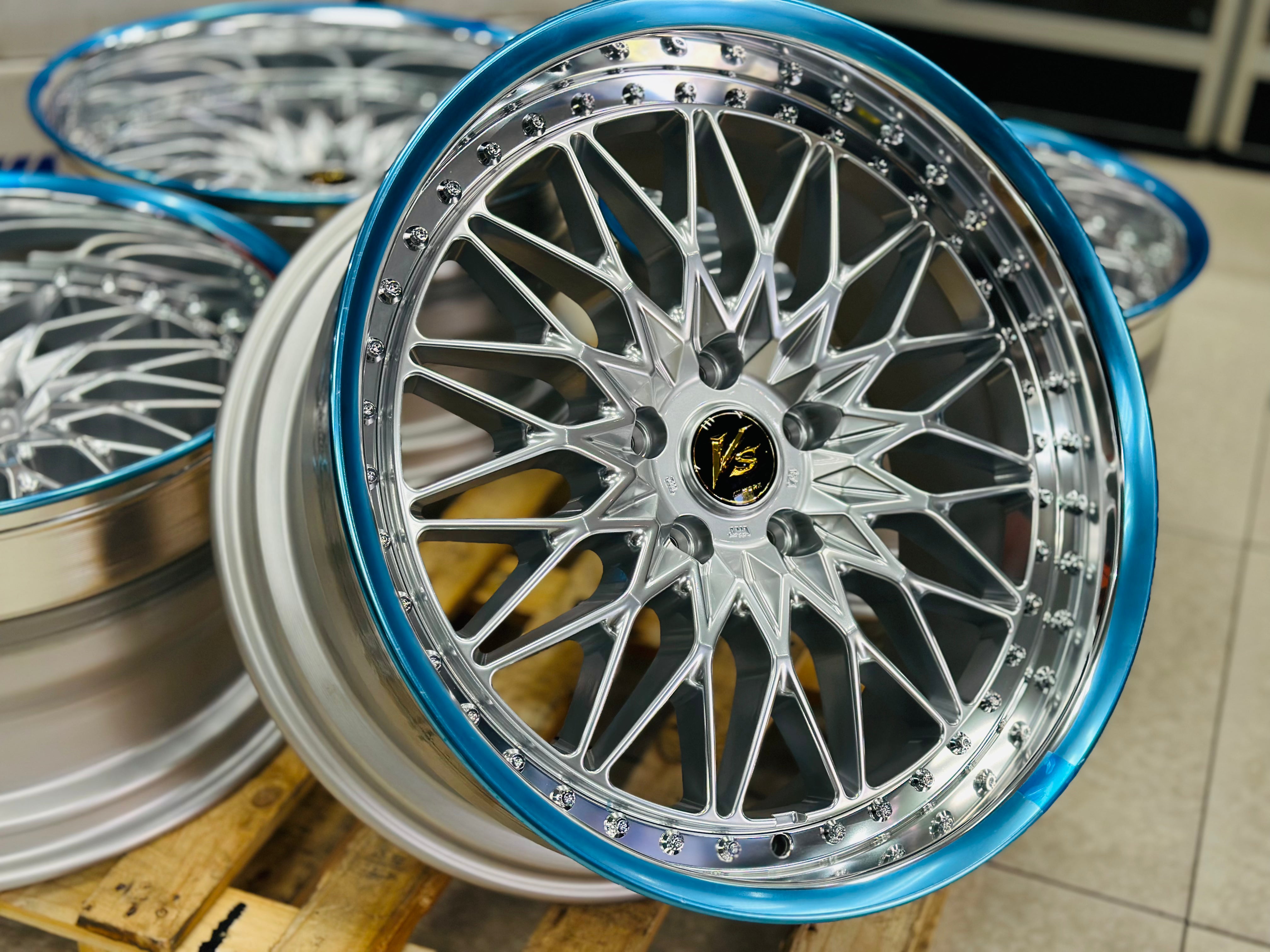 Split Rim 20 20” WORK VSXV 3pce split wheels 5/120 – Autostyling Klerksdorp