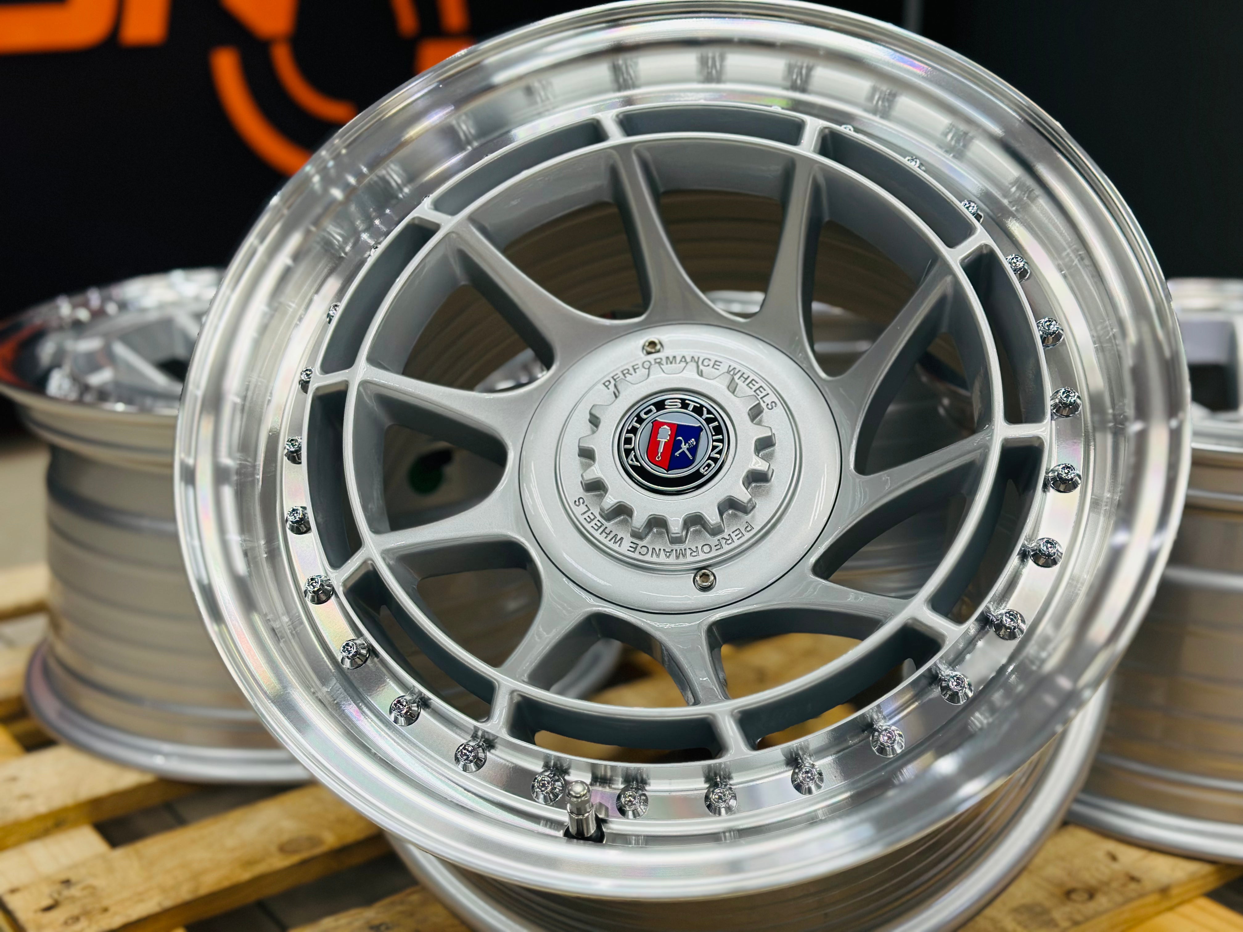 15” AS-7573 SILVER  4/100 4/108 wheels