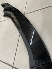 Suitable for Mk7 4pce front spoiler      plastic   gloss black  diy fitment    Non oe   fits all Mk7 models incl GTI & R
