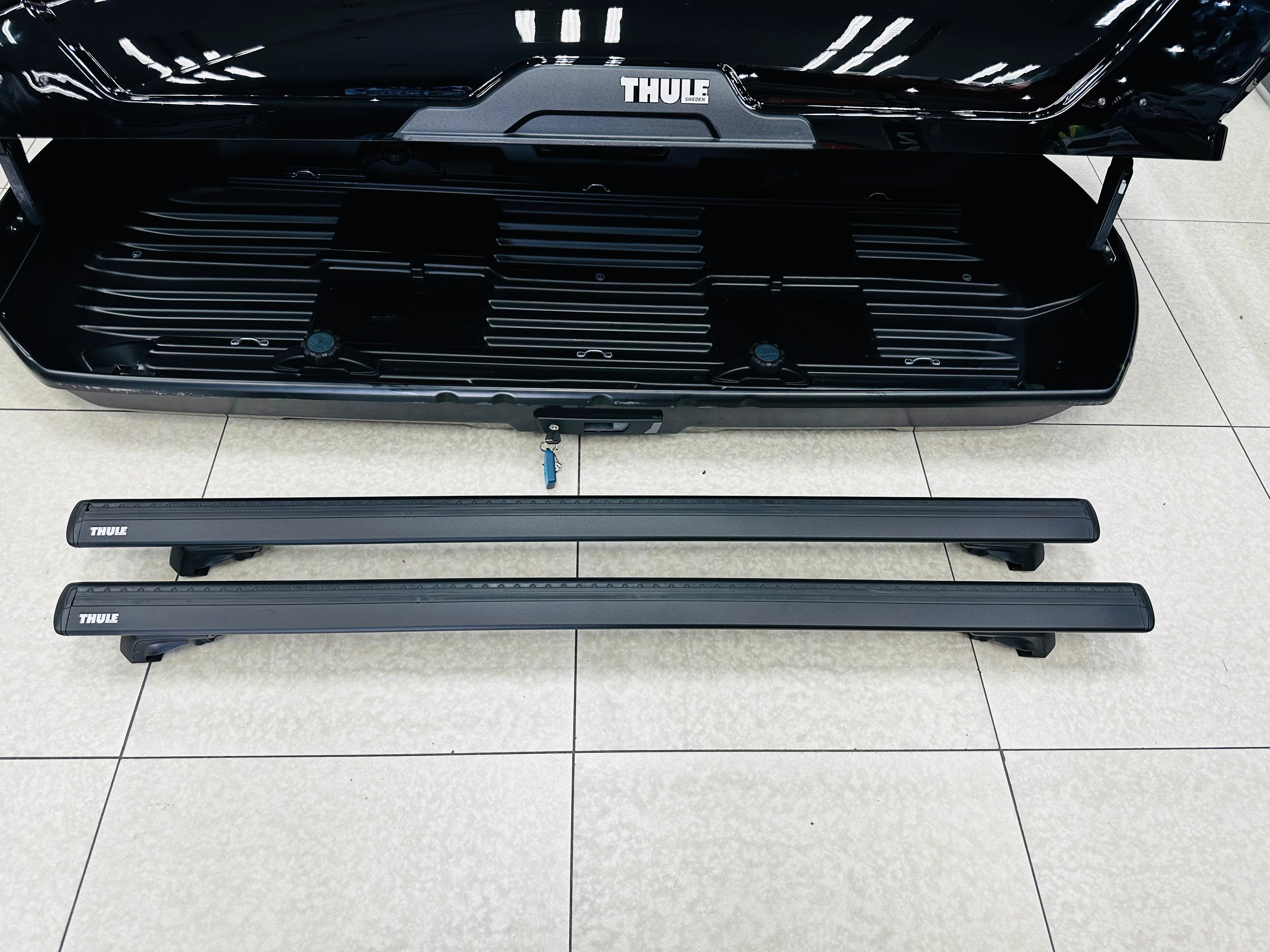 THULE ROOF BOX