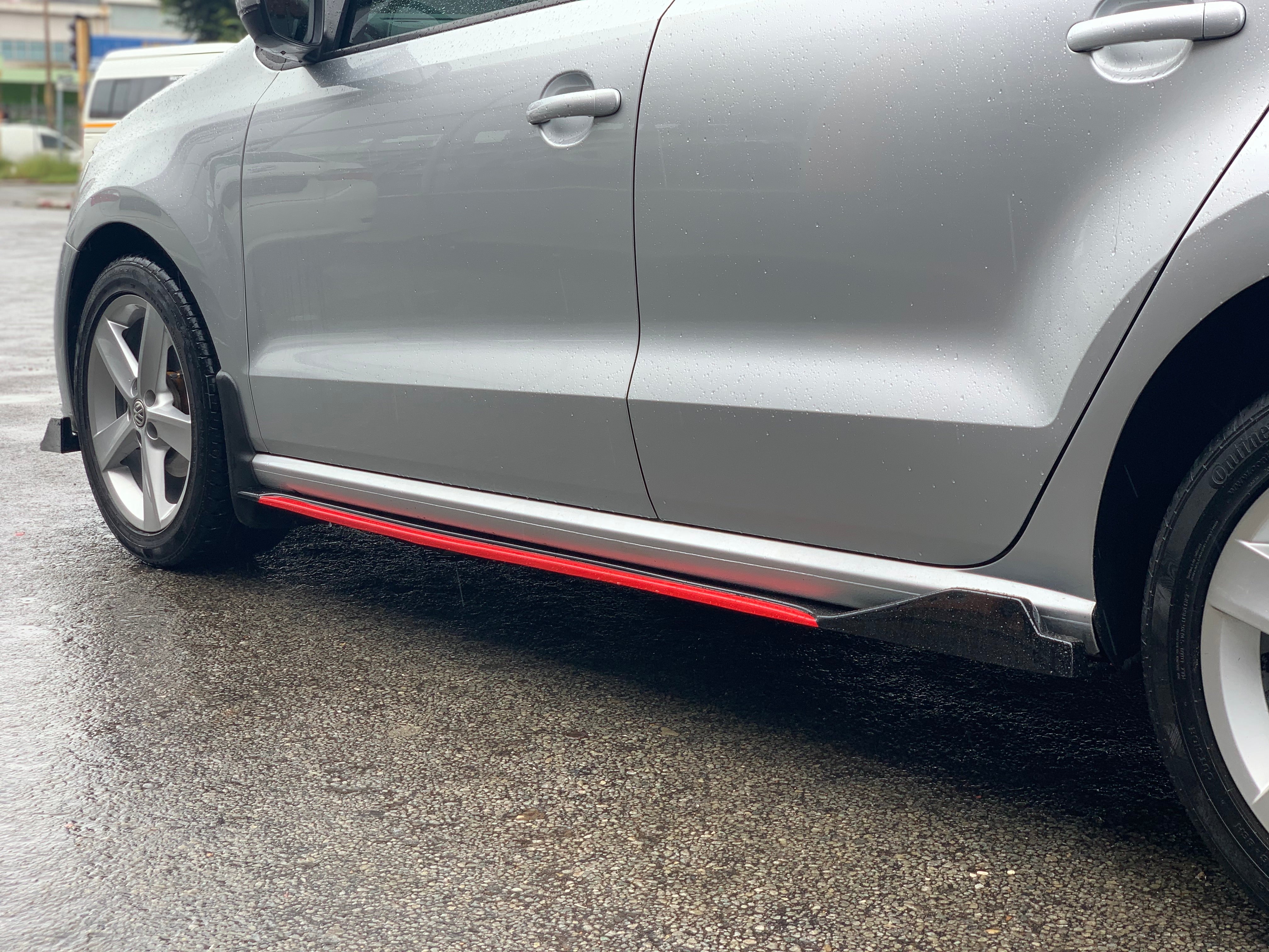 Universal Side Skirt with Red Accent - Autostyling Klerksdorp
