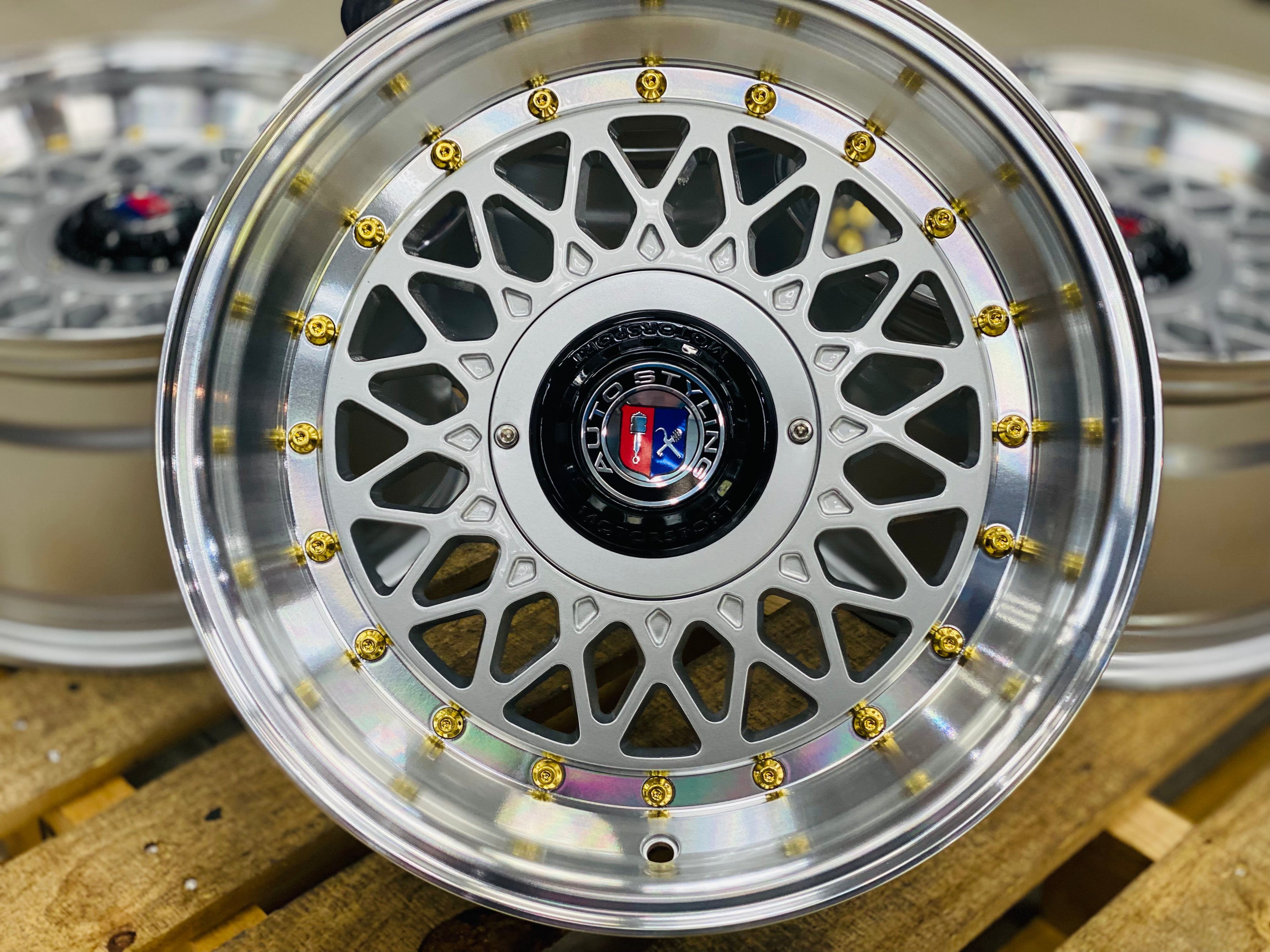15” AS-P/MESH 4/100 5/100 SILVER + GOLD STUD