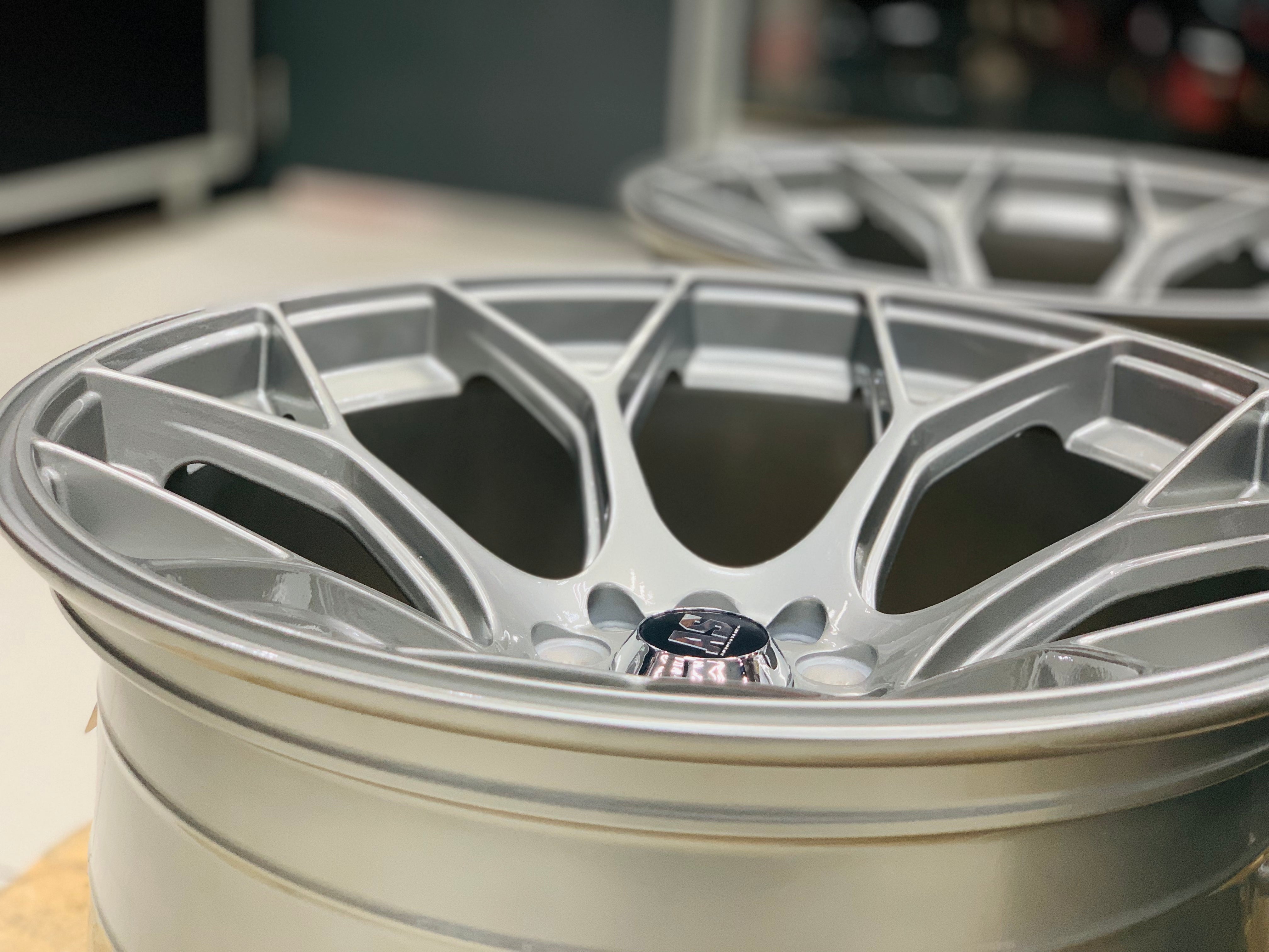 17” AS 28 XXR