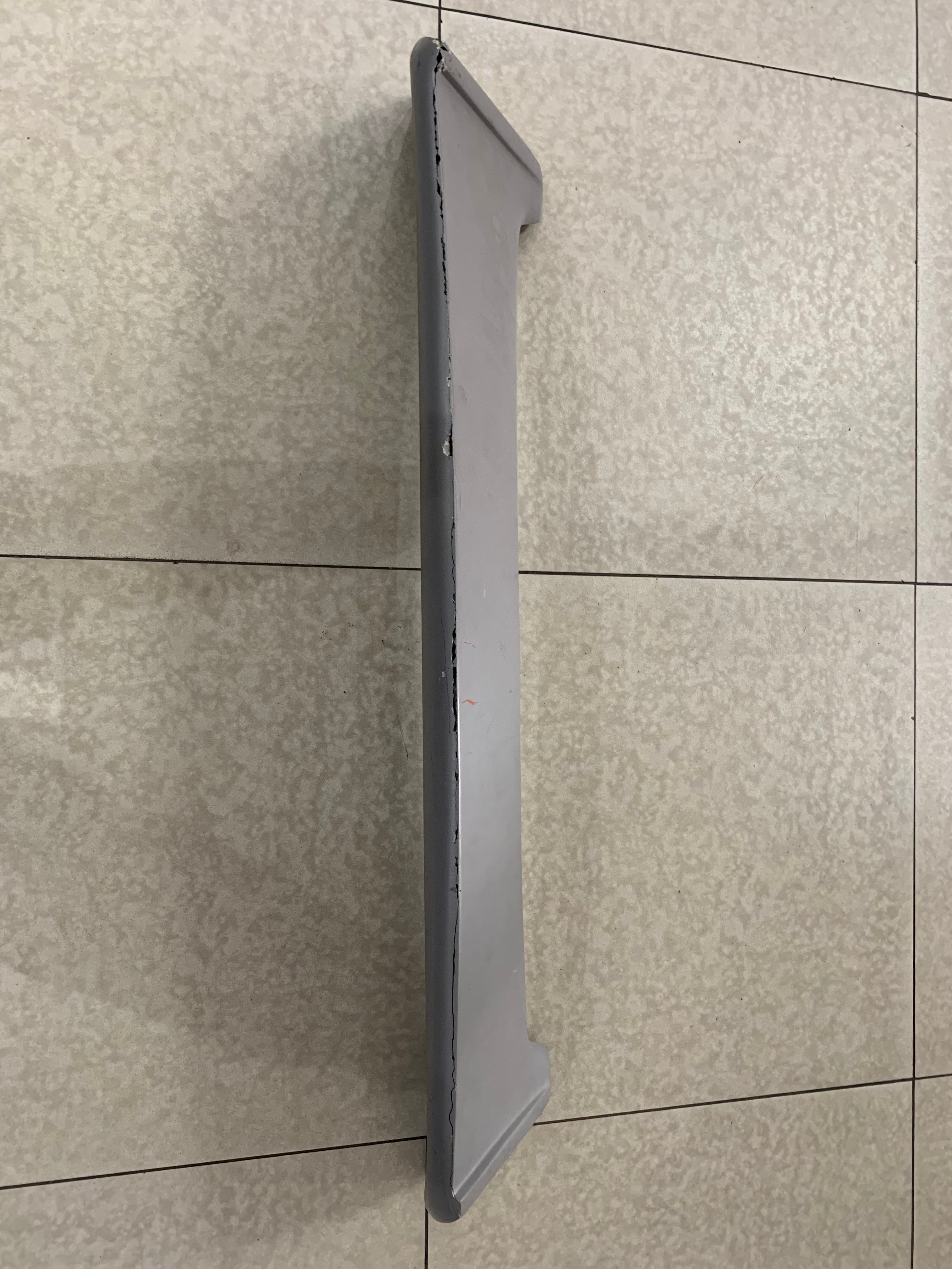 Mk6 gti osir fibre glass roof spoiler ( SHOP SOILED ) cracked but repairable