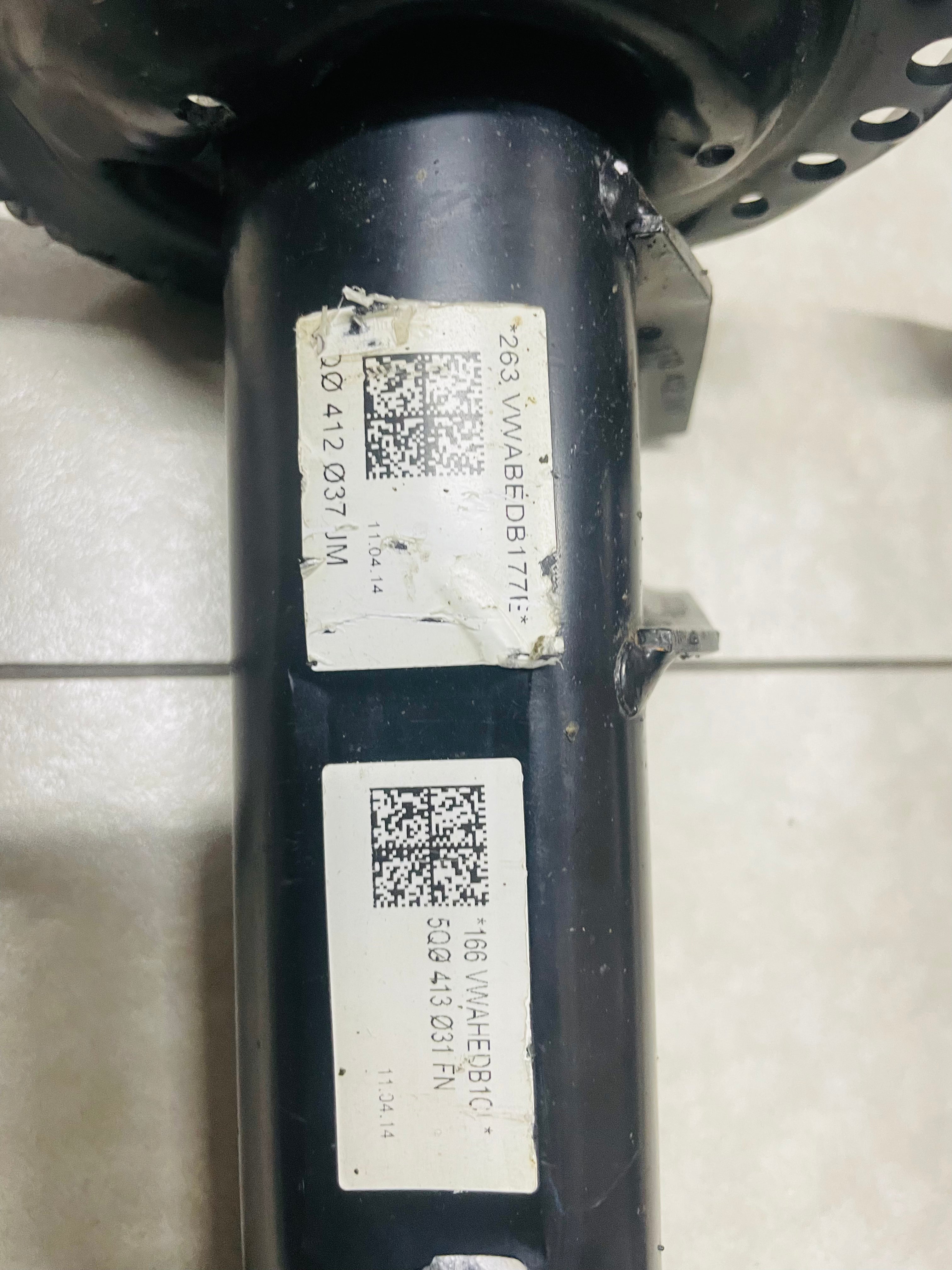 VW GOLF 7 GTI OEM USED FRONT SHOCKS