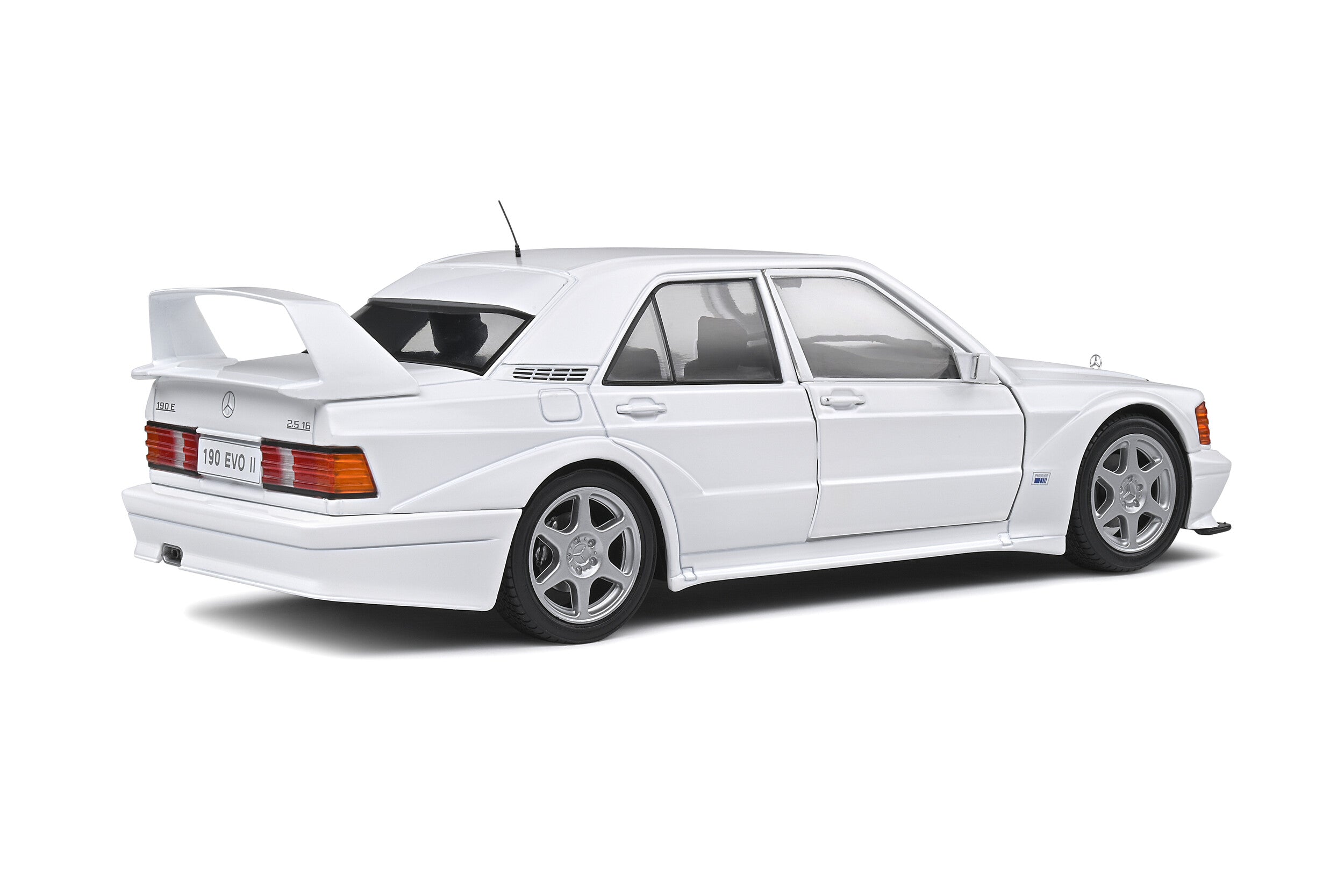 SOLIDO 1:18 SCALE MODEL CAR MERCEDES 190E EVO2