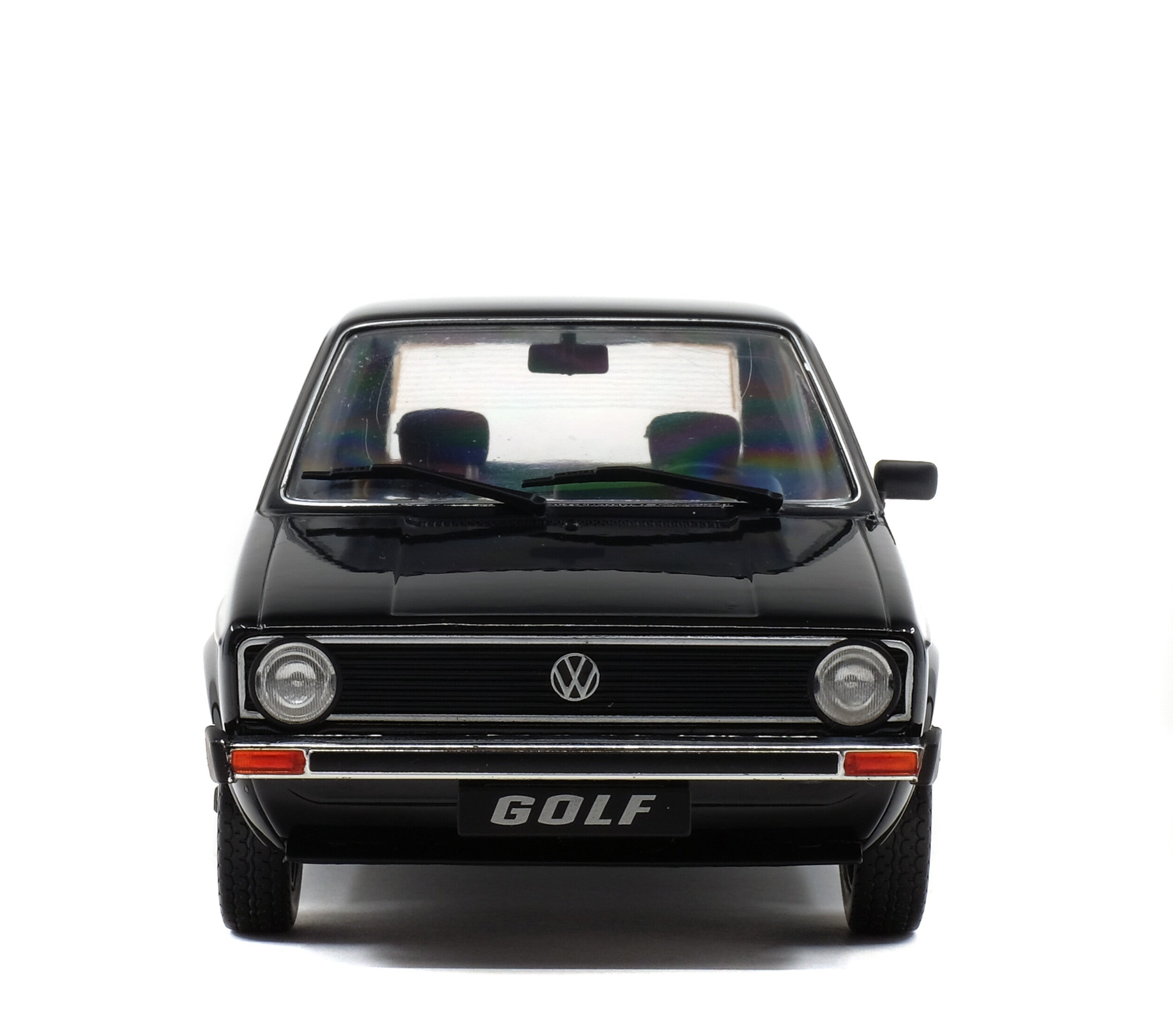 SOLIDO 1:18 SCALE MODEL CAR VW MK1 CL 1983