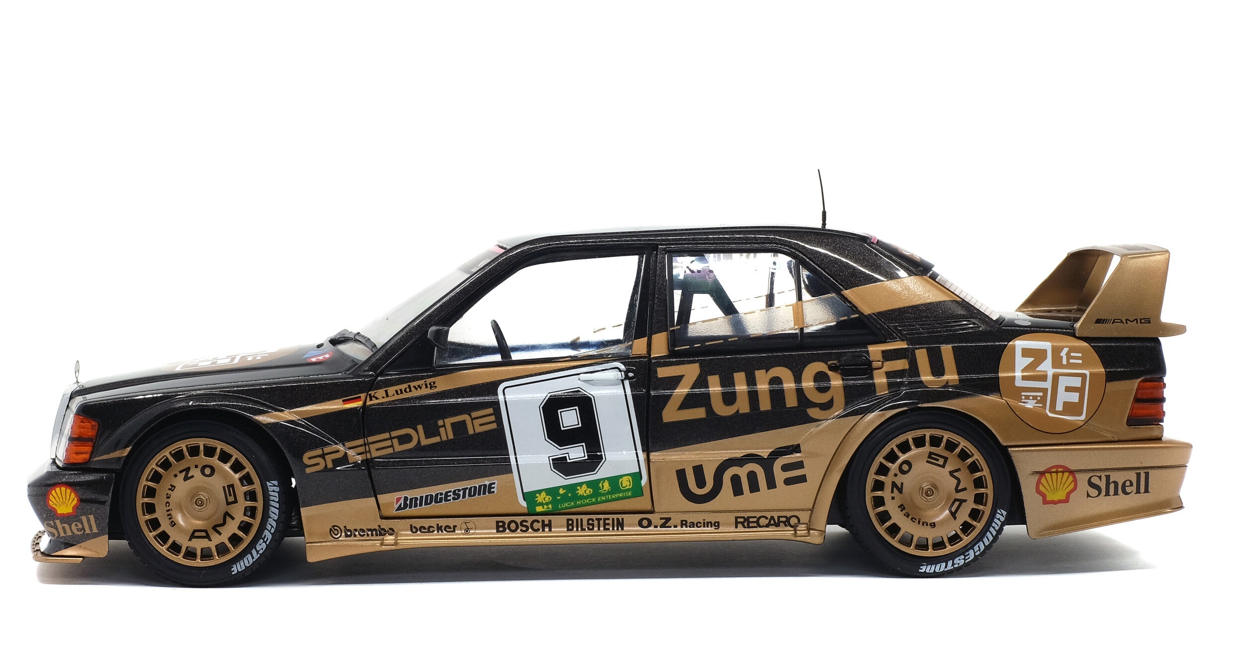 SOLIDO 1:18 SCALE MODEL CAR MERCEDES 190E EVO2 DTM - GP MACAU