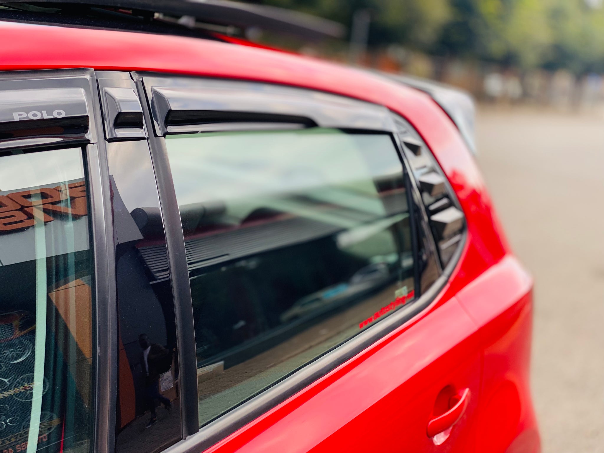 Polo 6 rear window louver